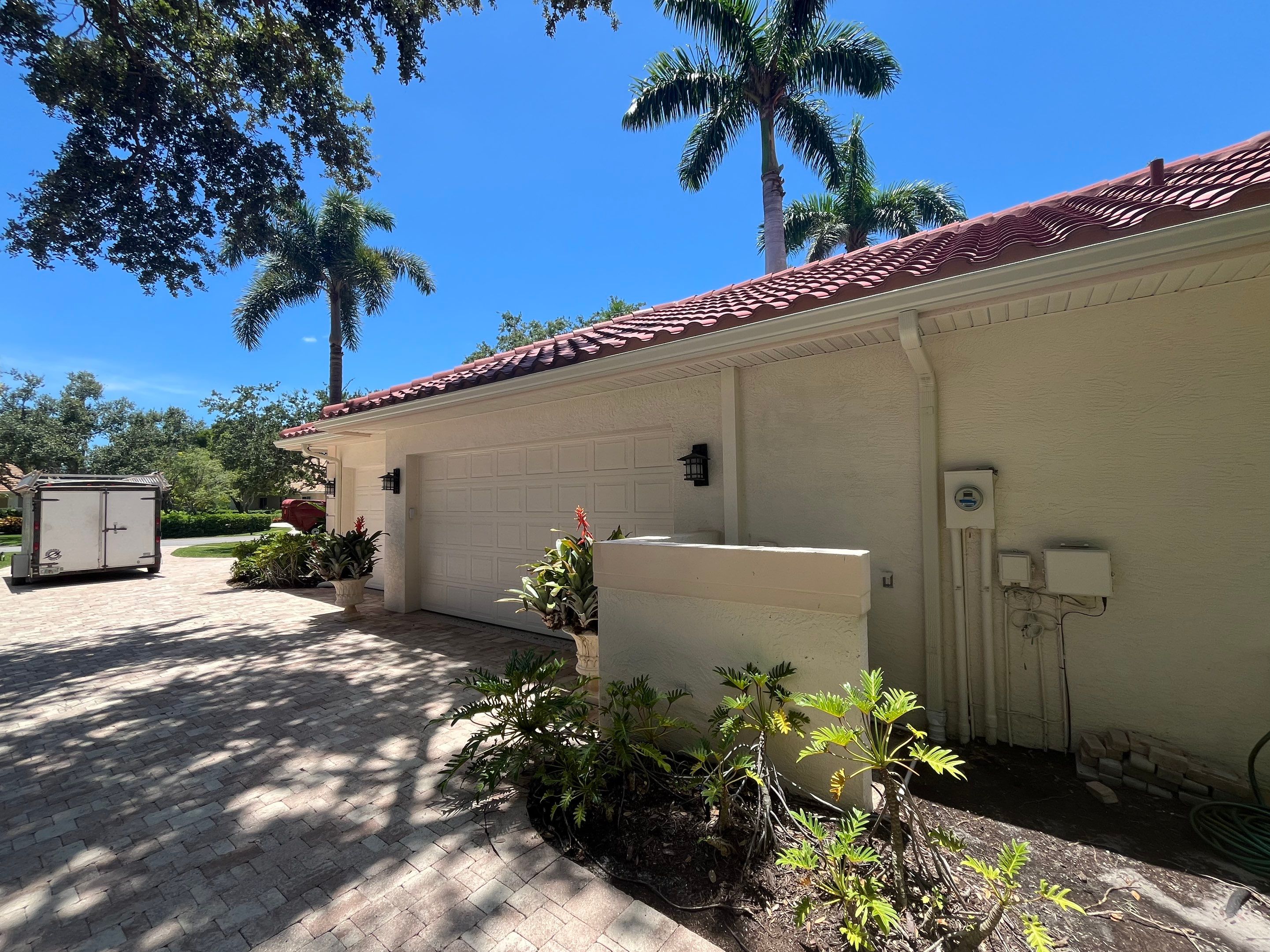 Splash Guard Gutters for Rainy Season Protection in Osprey FL by Gutter Professors