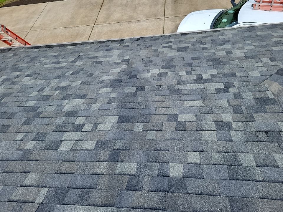 Residential Re-Roof in Lebanon Oregon by Orezona Building & Roofing Company, Inc.