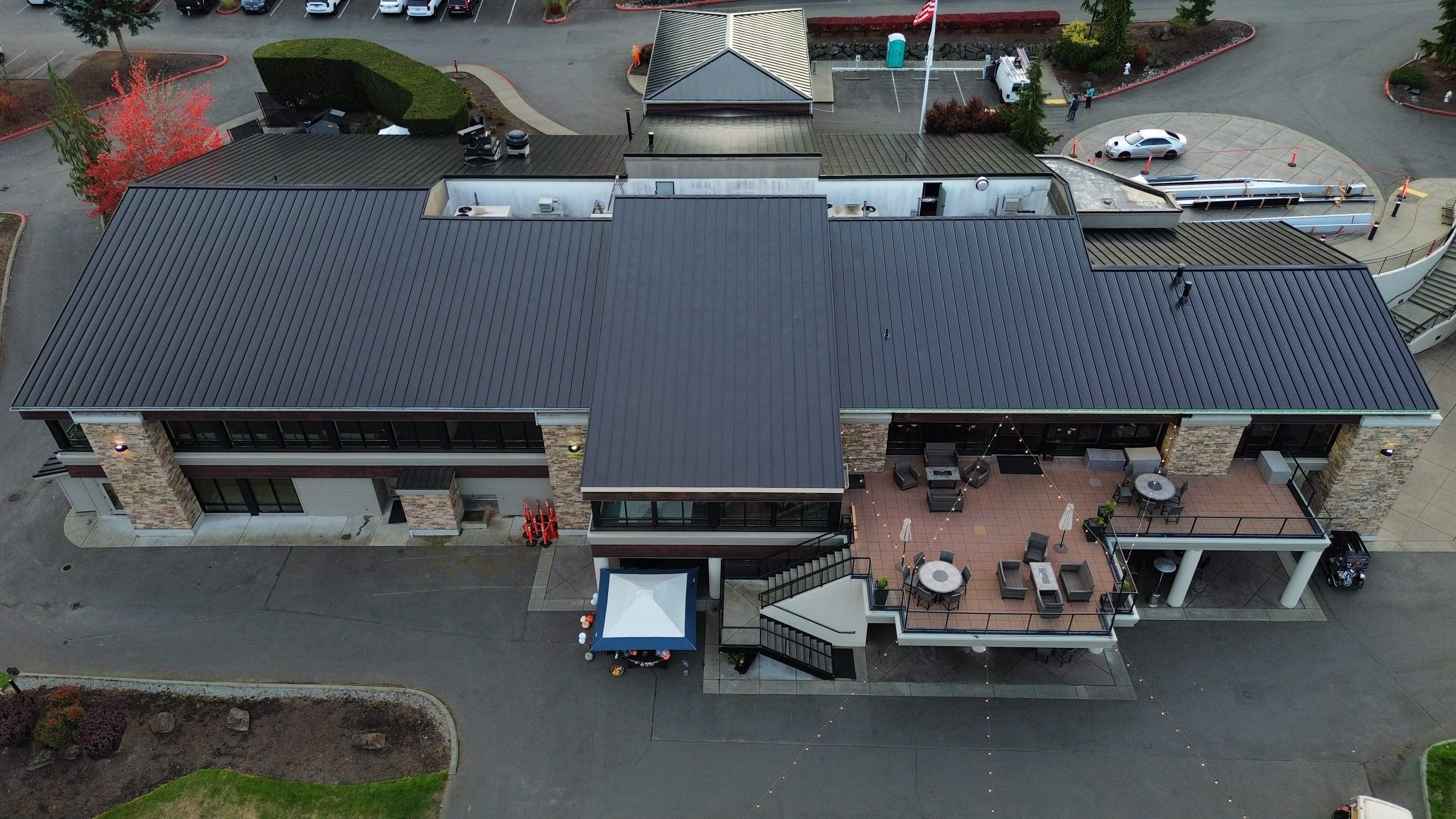 Country Club - Asphalt to Standing Seam - Kent by RoofSmart