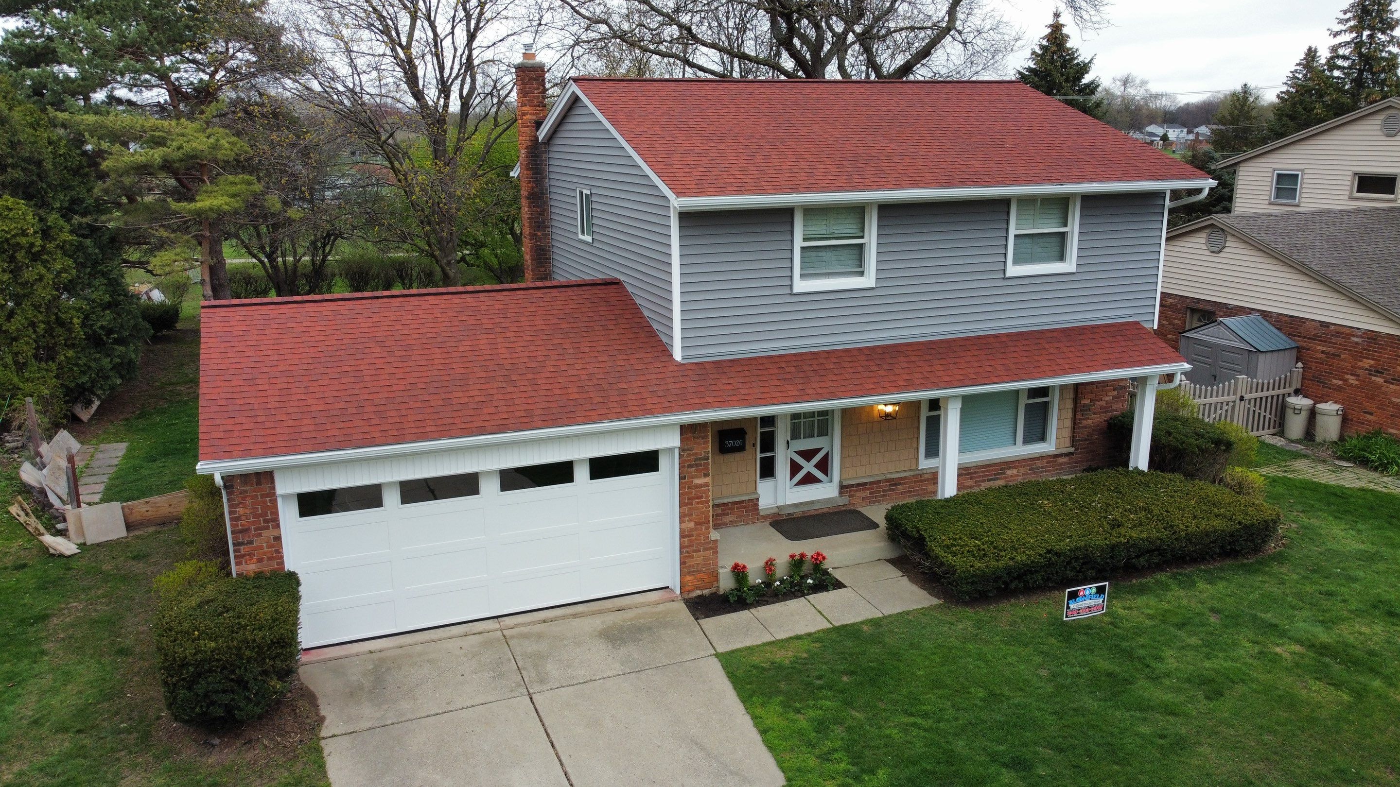 Vinyl Siding Replacement - Private Residence  by Bloomfield Construction & Restoration