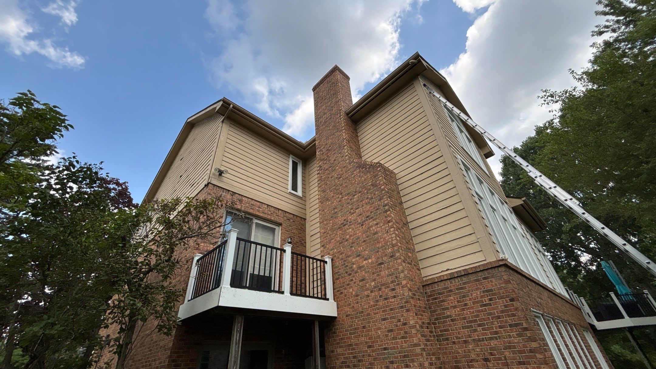 Siding Replacement using Alside Odyssey D4" Flagship Brown by 180 Contractors