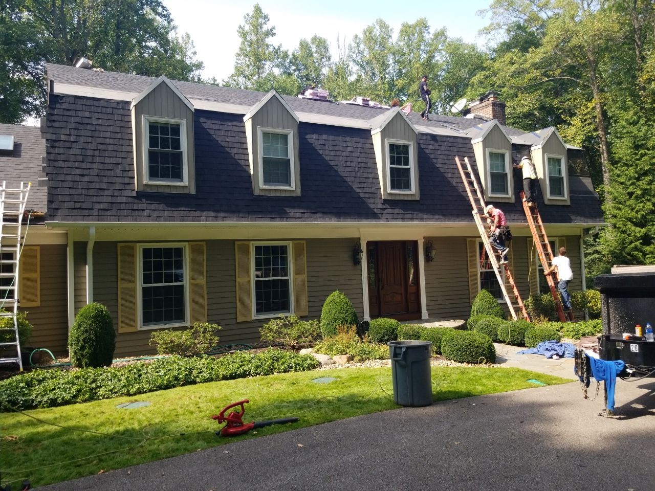 Residential Roofing Installation using Owens Corning Duration, Driftwood by Absolute Roofing and Construction