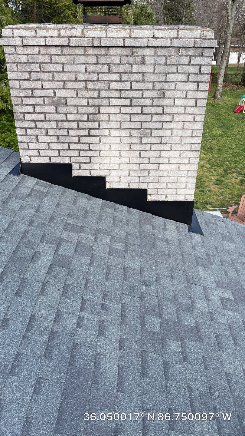 Residential Roofing Installation using Owens Corning Oakridge Roofing System by Undersun Roofing 
