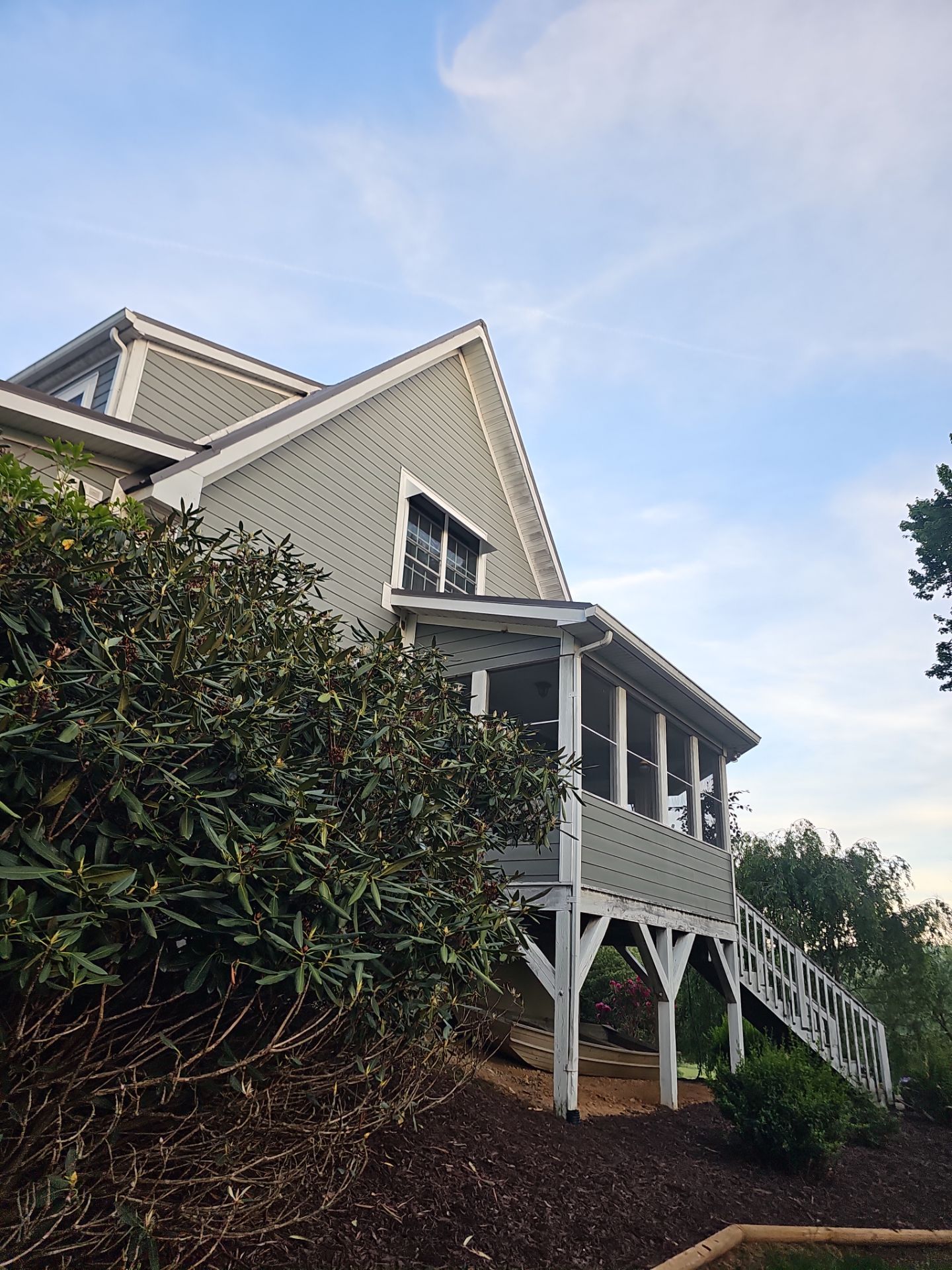 Miller Residence by Omnia Roofing