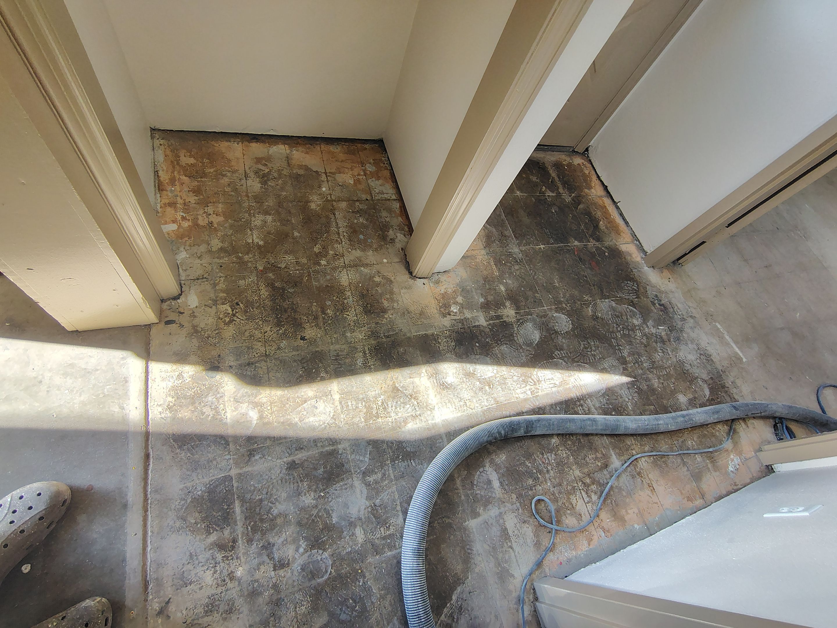 Durable Epoxy Flake Floor Coating for Commercial Workshop by Select Painting, Coatings & Garage Cabinets