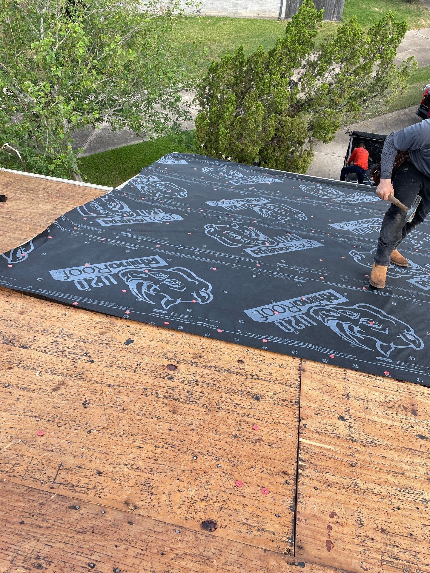 Residential Roofing Installation using Owen's Corning Duration (Lifetime) Shingles by Roof Repair Company