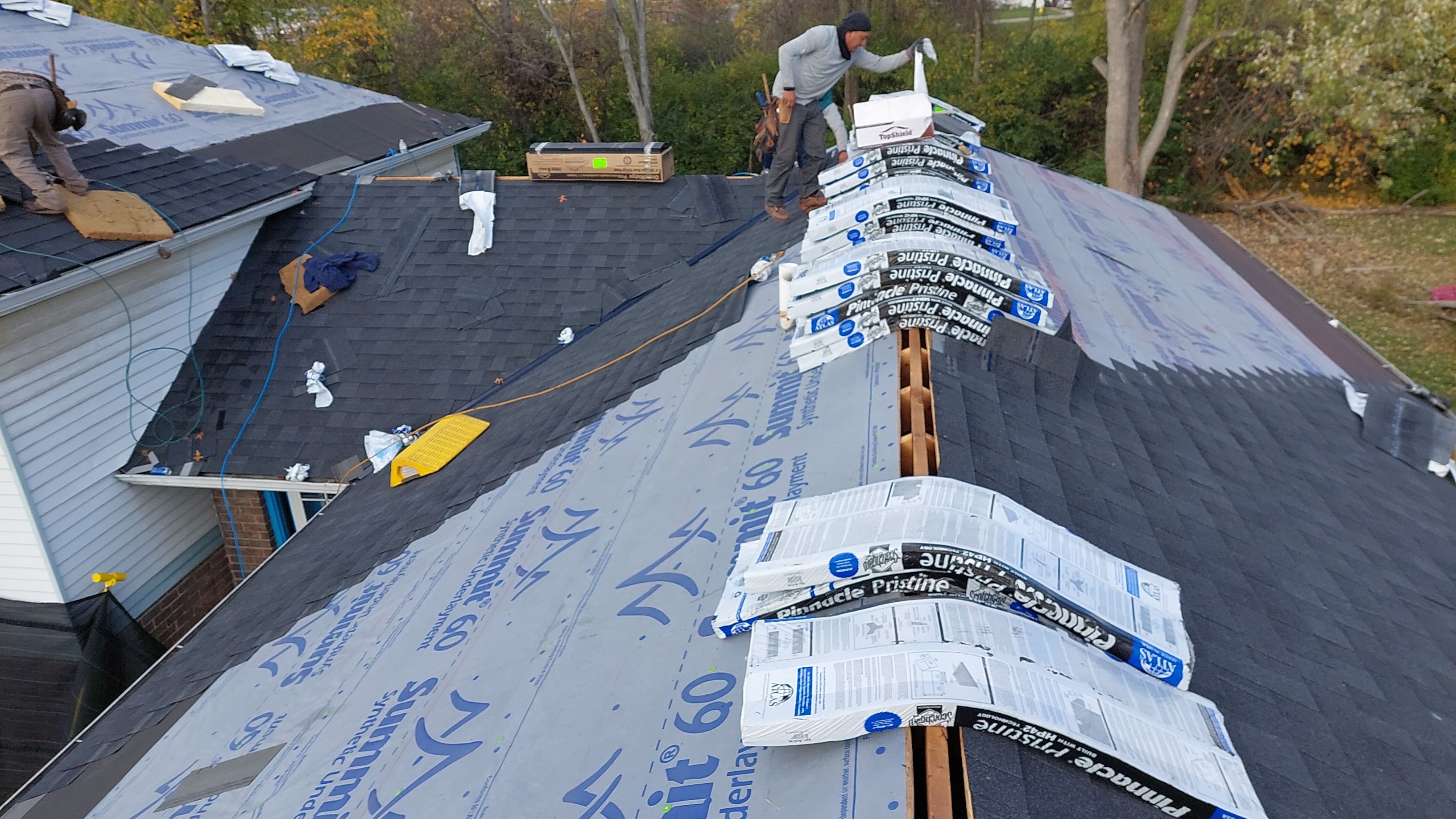 Liberty Township - Pristine Black by Tamlin Roofing