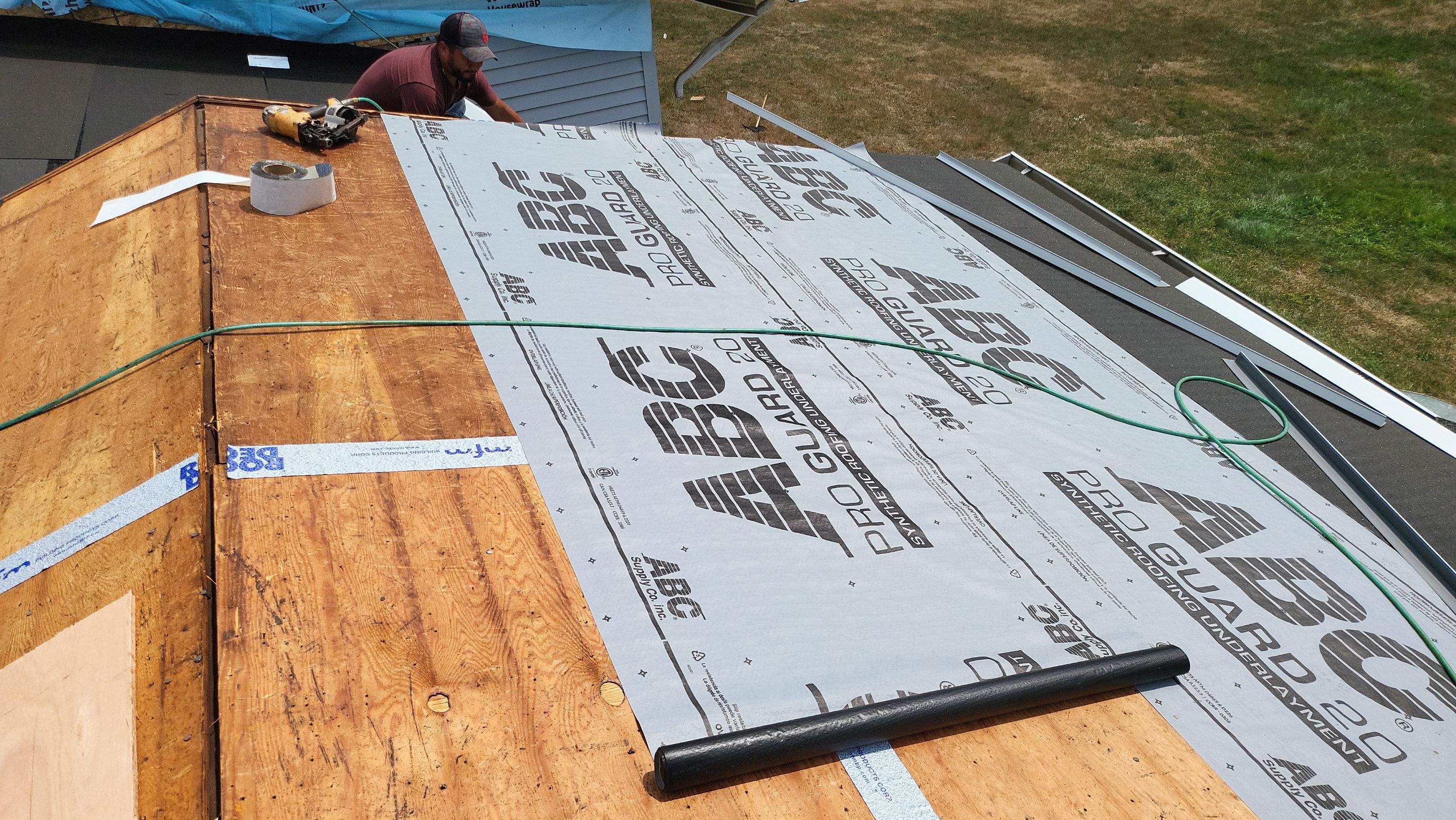 Fire Damage using Certainteed Mainsteet D4 and Owens corning quarry gray by A Plus Exterior