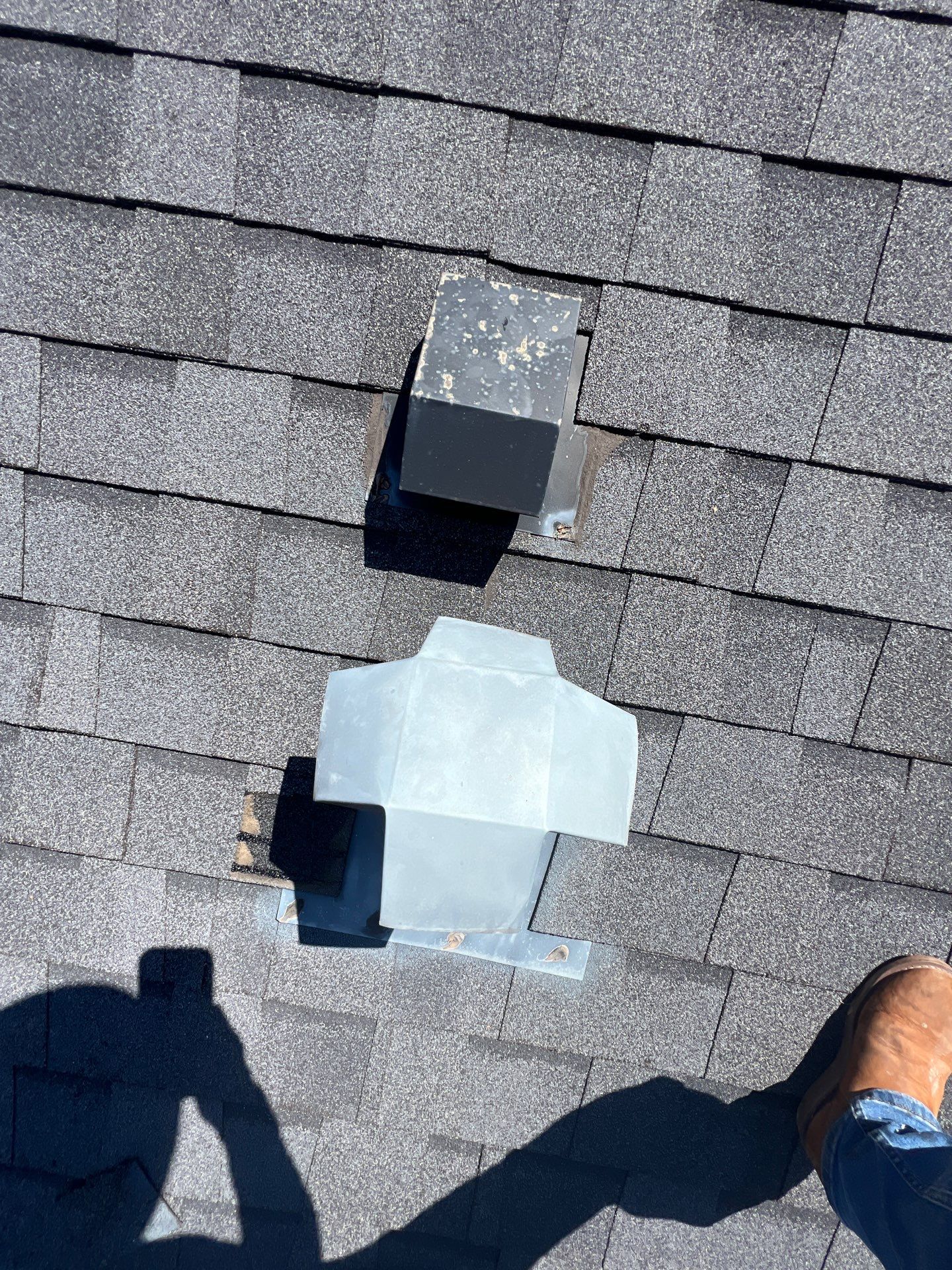 Hail Damage using Owen's Corning Duration (Lifetime) Shingles by Roof Repair Company
