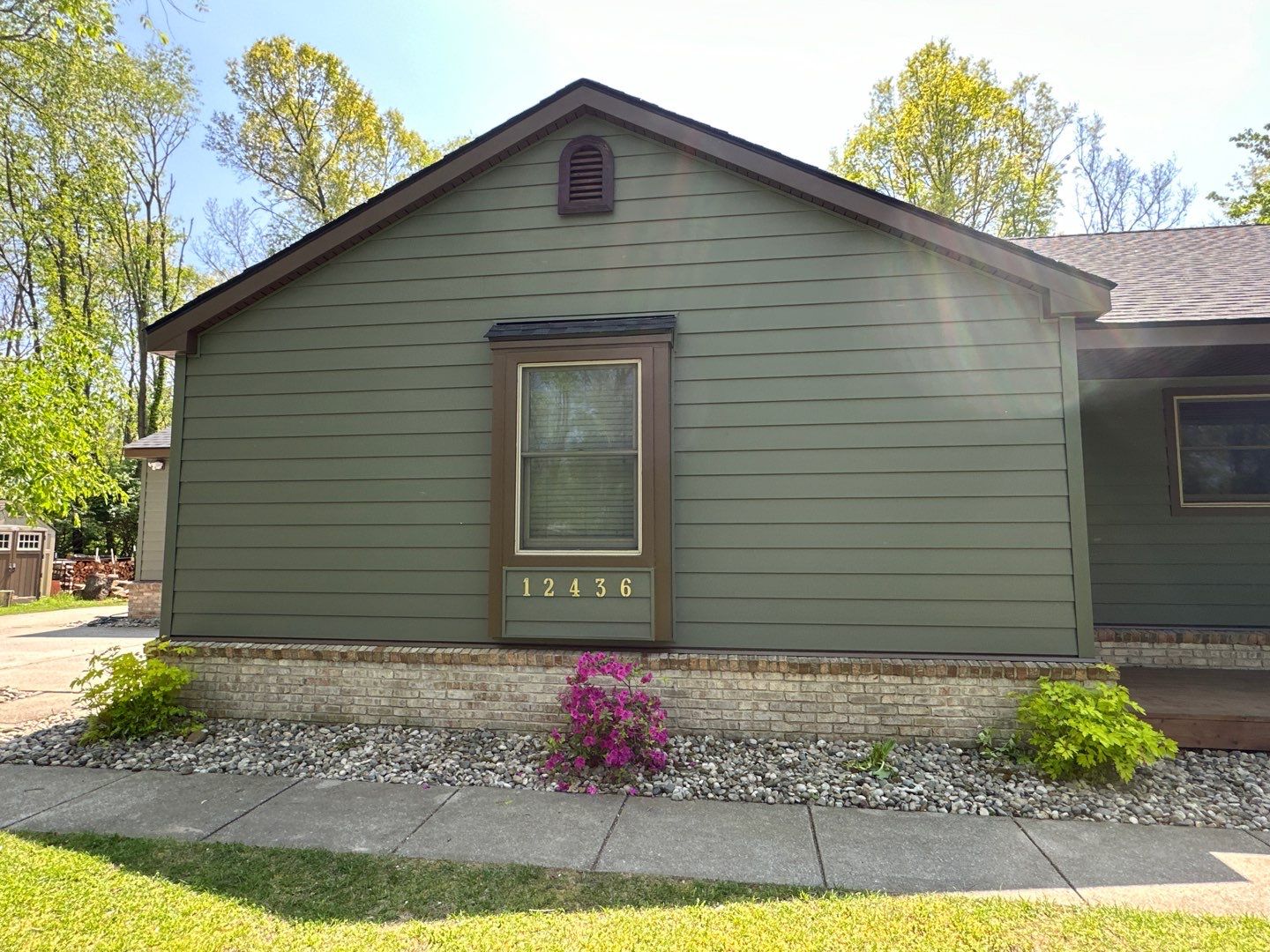 Siding Replacement using Alside S7 Cedar Mill Grain Composite by 180 Contractors