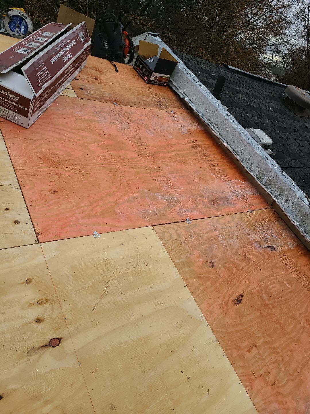 Falls Church: Residential Roof Replacement with CertainTeed Landmark Pro in Max Def Moire Black by RM Banning, Inc.