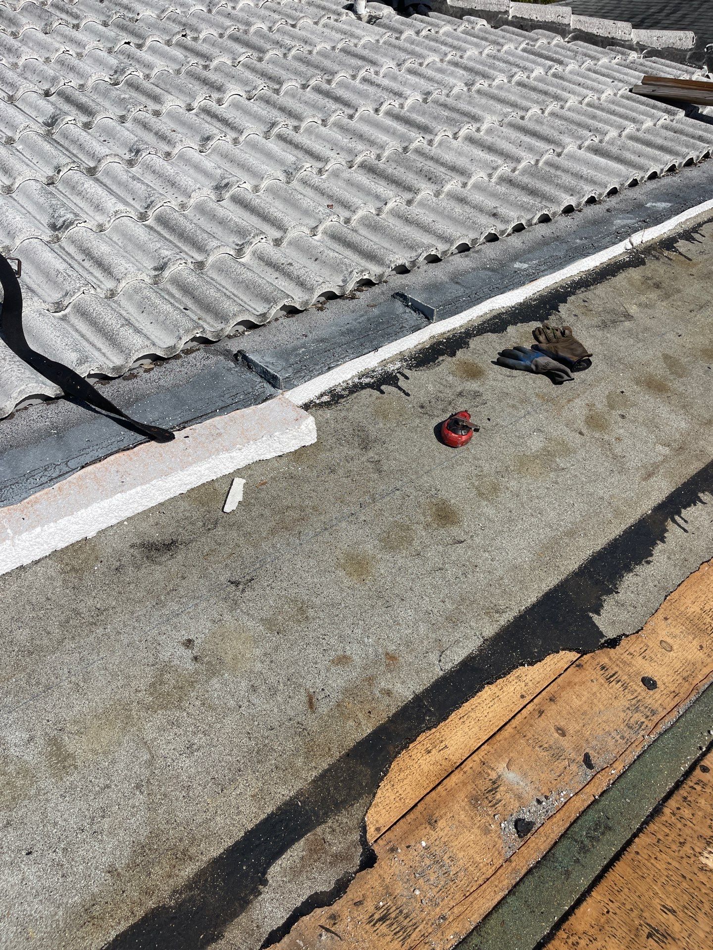 Project in St. Petersburg 33703 by Mitchell Roofing Company LLC 