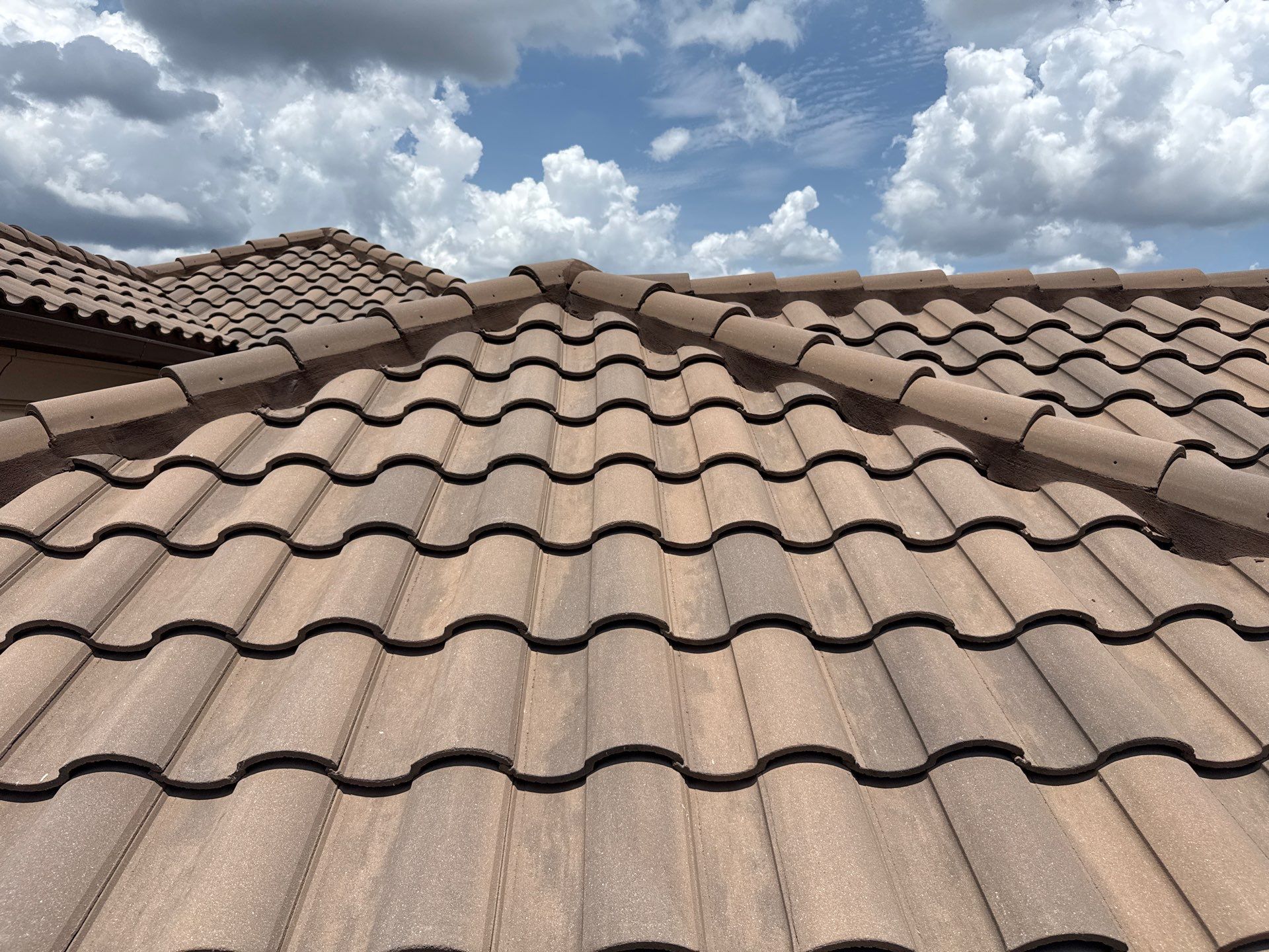 Concrete Tile Roof, Paver Driveway & Lanai Cleaning – Artisan Lakes Esplanade, Palmetto, FL by Sunshine AquaWash