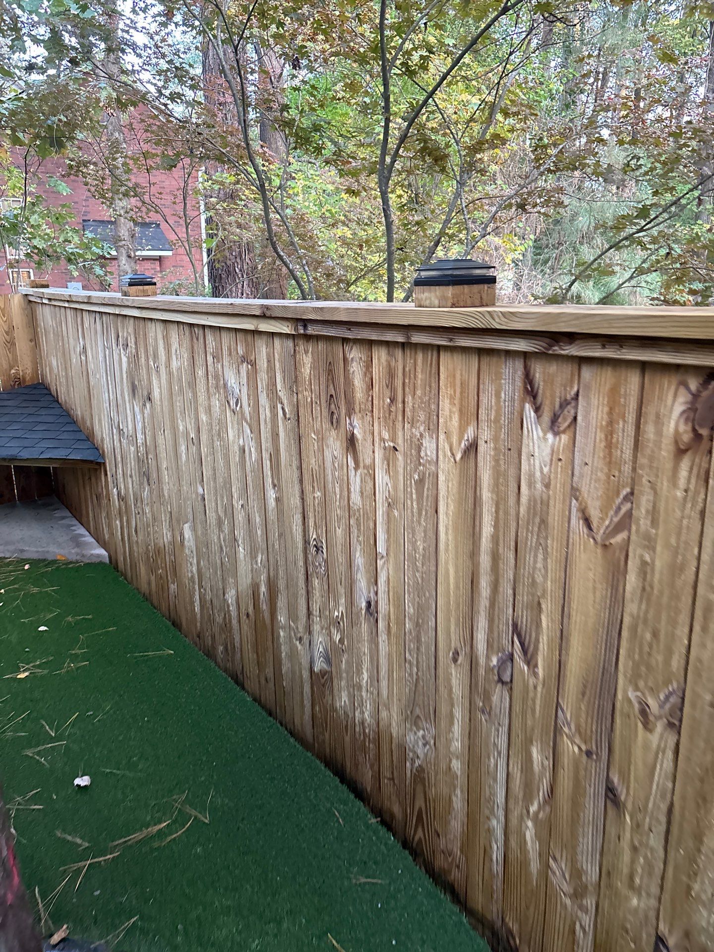 Wood Fence using Wood Sealant by DuraSeal
