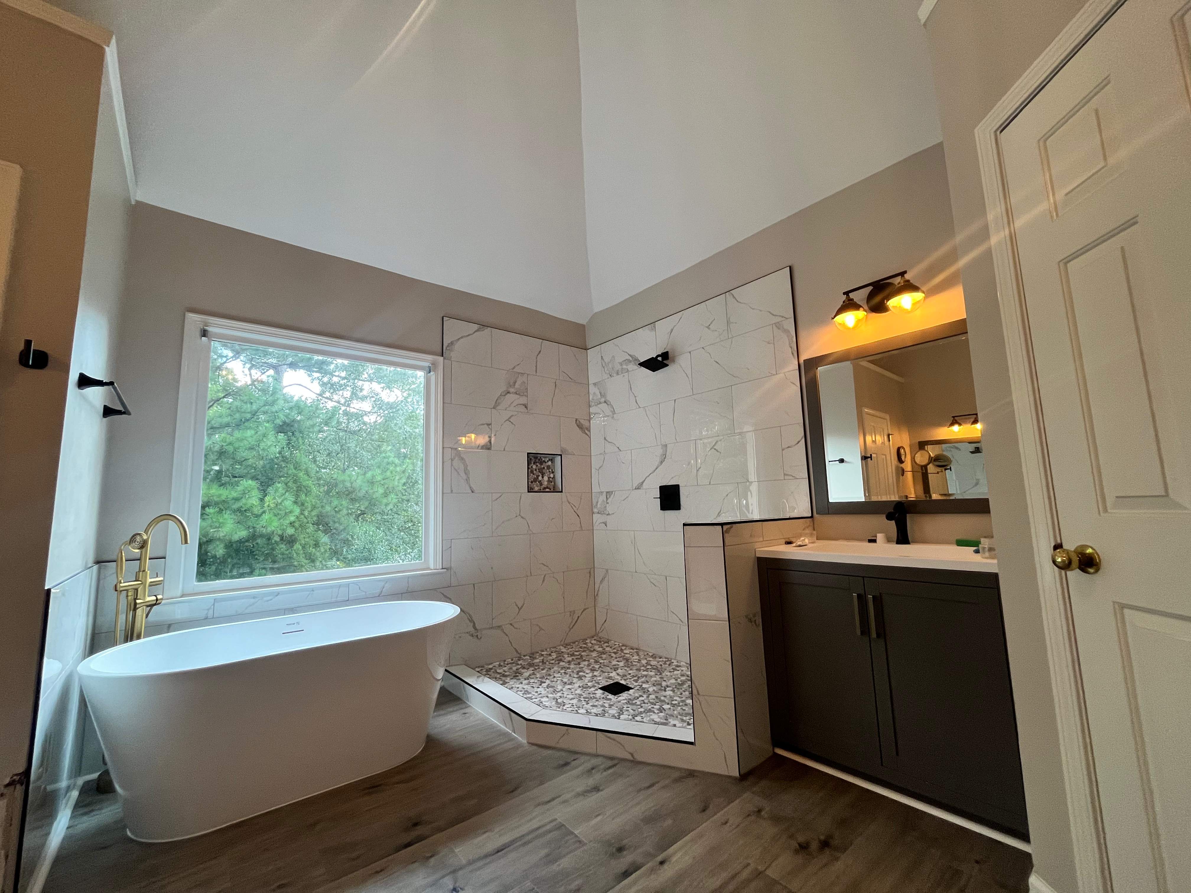 Master bathroom renovation by Prudencio