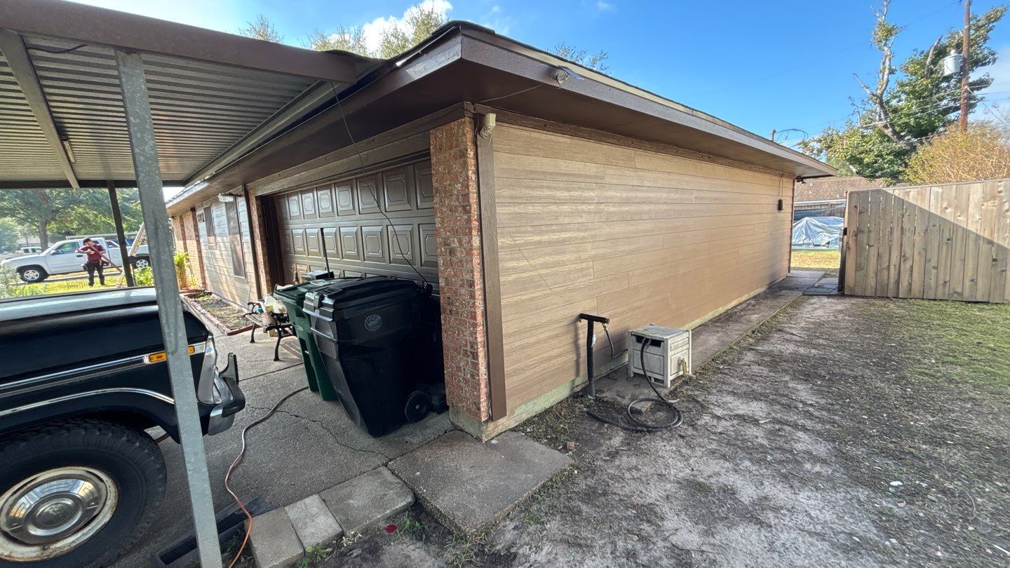Siding, Roof Replacement by Houston Roofing & Construction