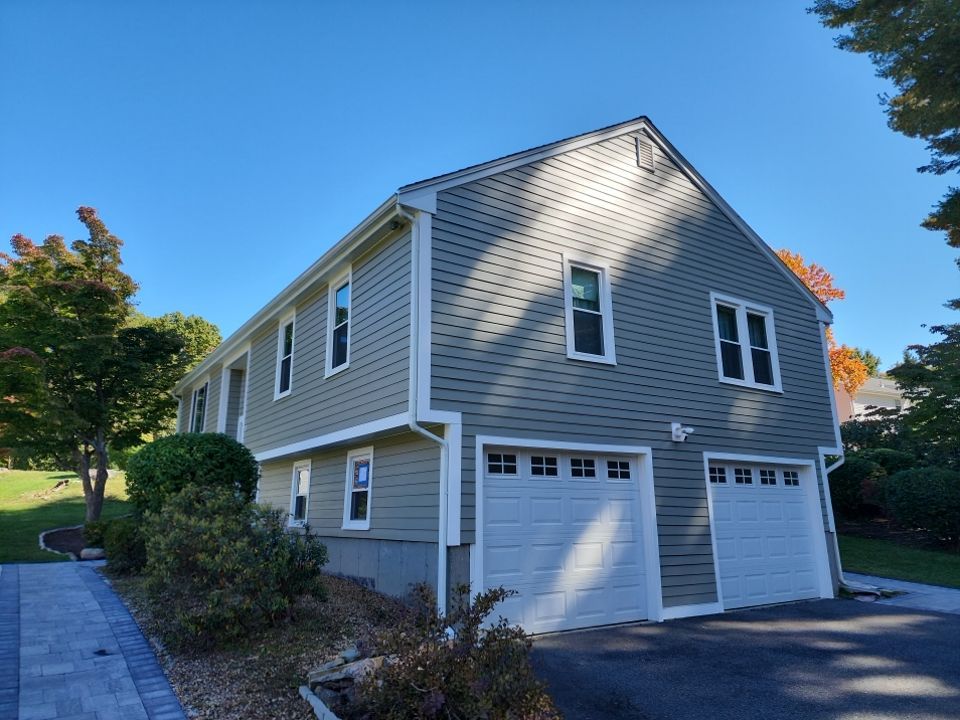 Premium James Hardie Fiber Cement Siding Installation by UBrothers Construction