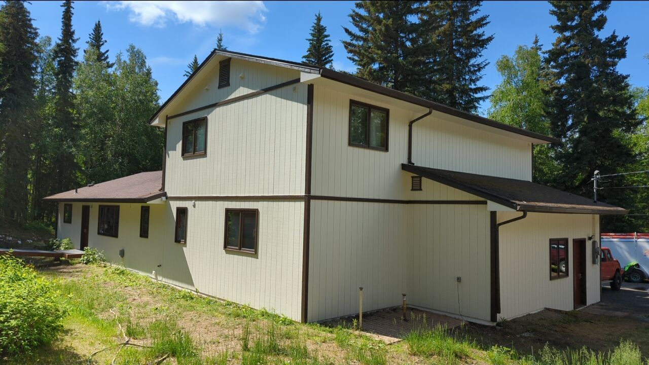 Beautiful Exterior Refresh by Midnight Sun Painting