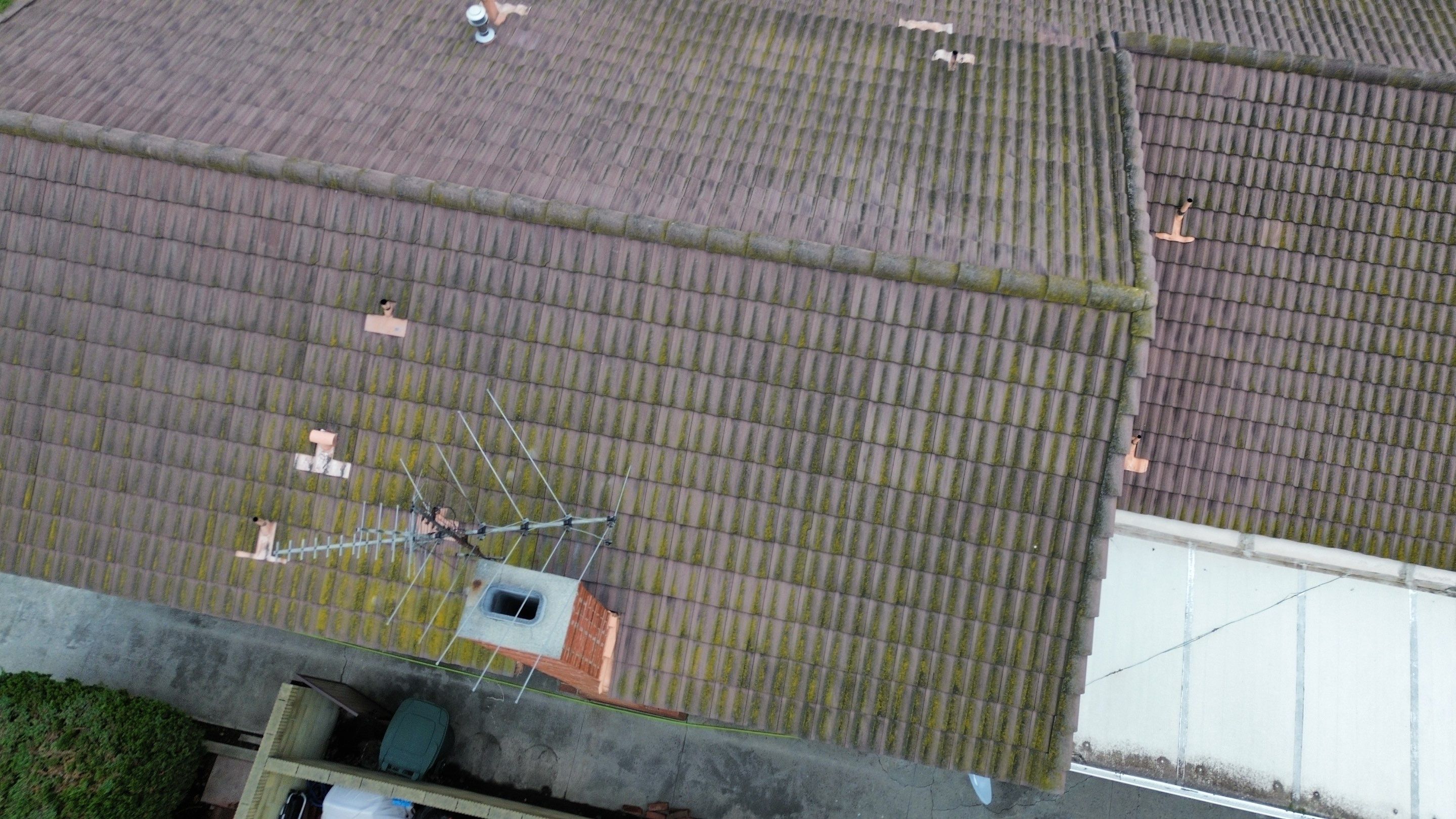 Roof Cleaning SAFECO by Pirate Pete’s Power Washing