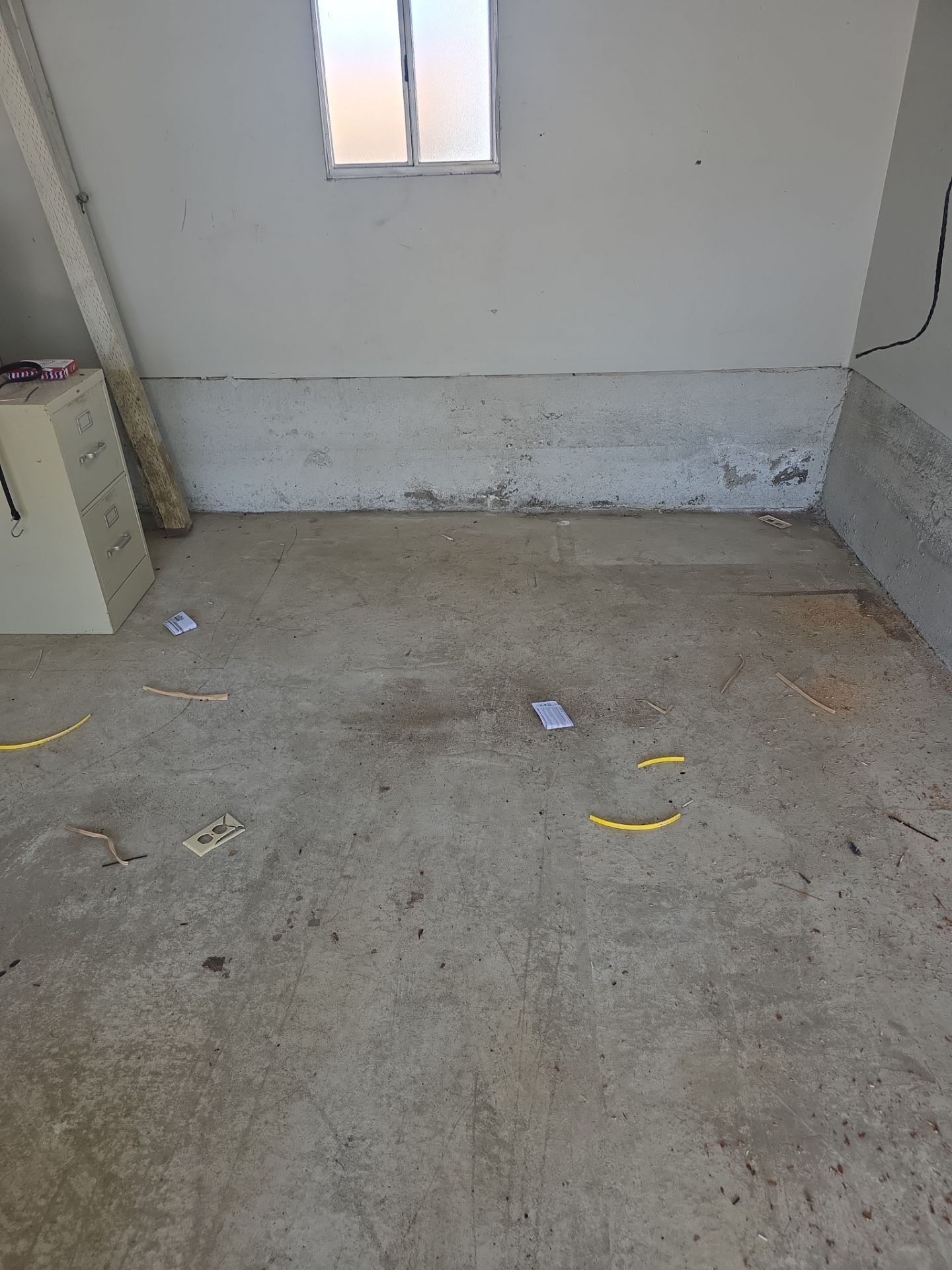 Morro Bay Garage Floor Coating with Simiron Decorative Chips by MGP Coatings