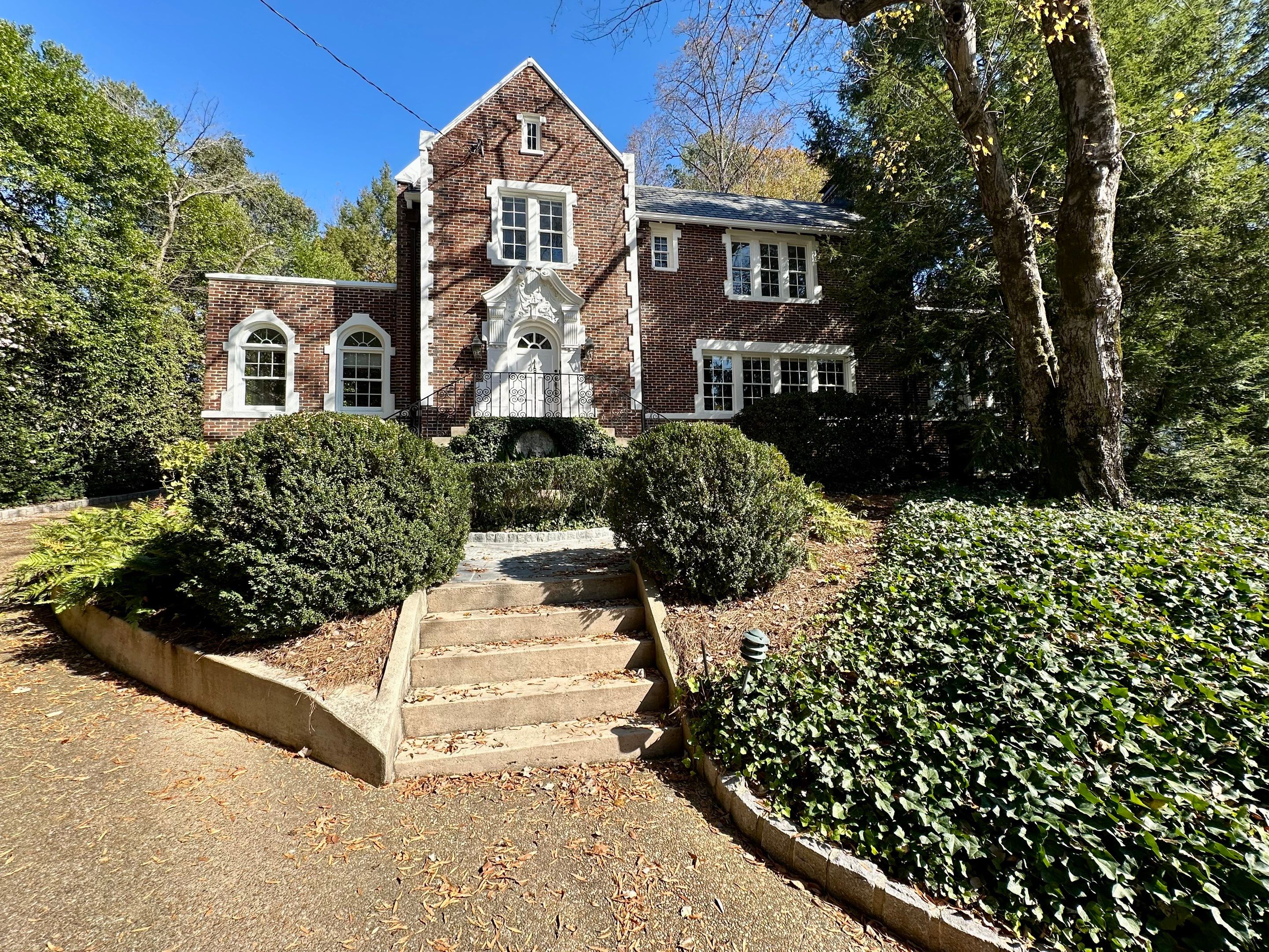 Historic House Brought To Life by Atlanta's Paint Doctor