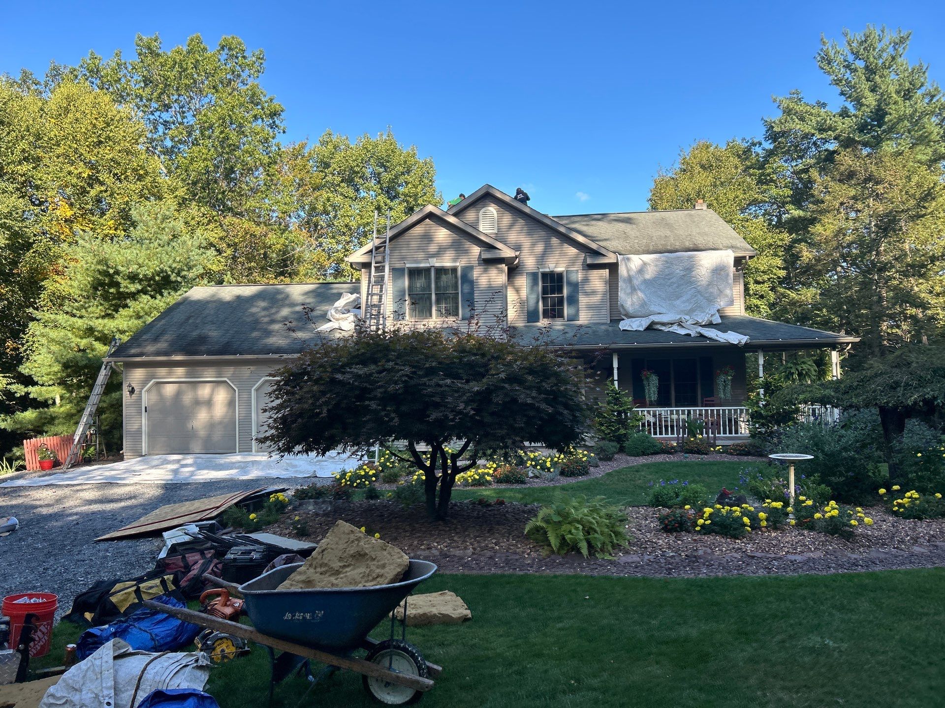 Ron Lorson Full Roof Installation  by Good Hands Roofing