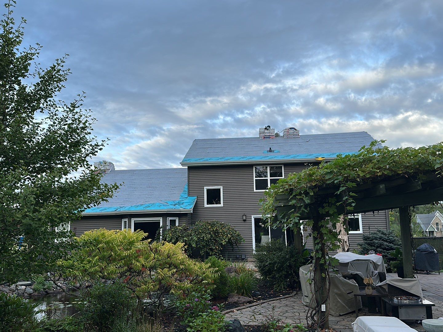 Residential Roofing Installation using Asphalt GAF HDZ by Artisan Roofing & Home Improvements Inc.