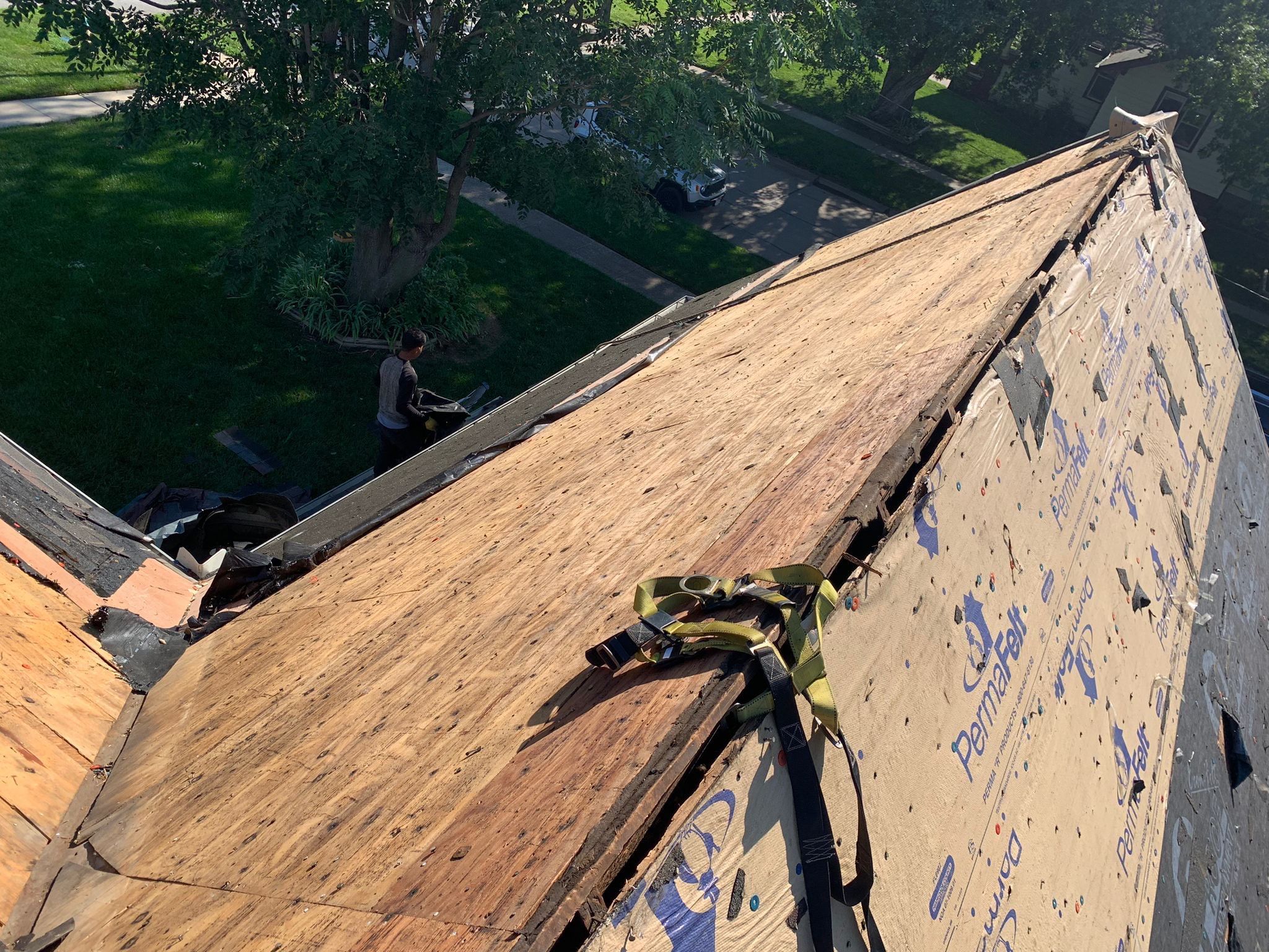 Residential Roofing Installation using Owens Corning Duration Colonial Slate by Lightning Exteriors