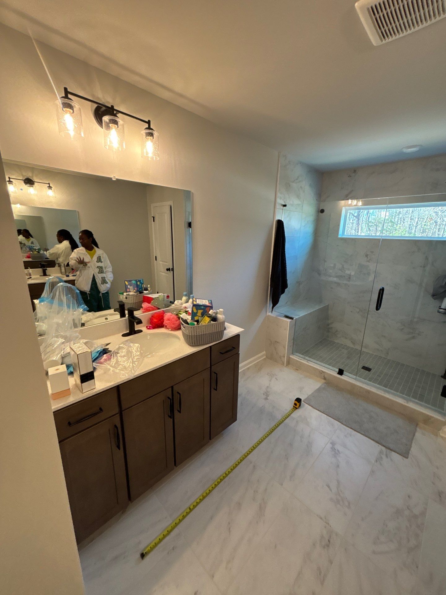 Master bathroom renovation using Free standing tub by Prudencio