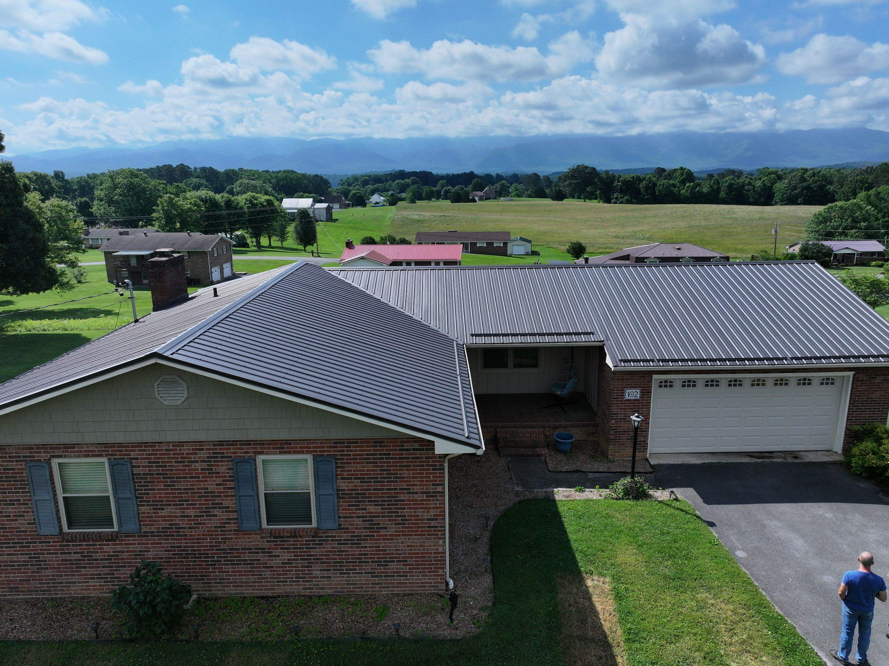 Maximoff Residence by Omnia Roofing