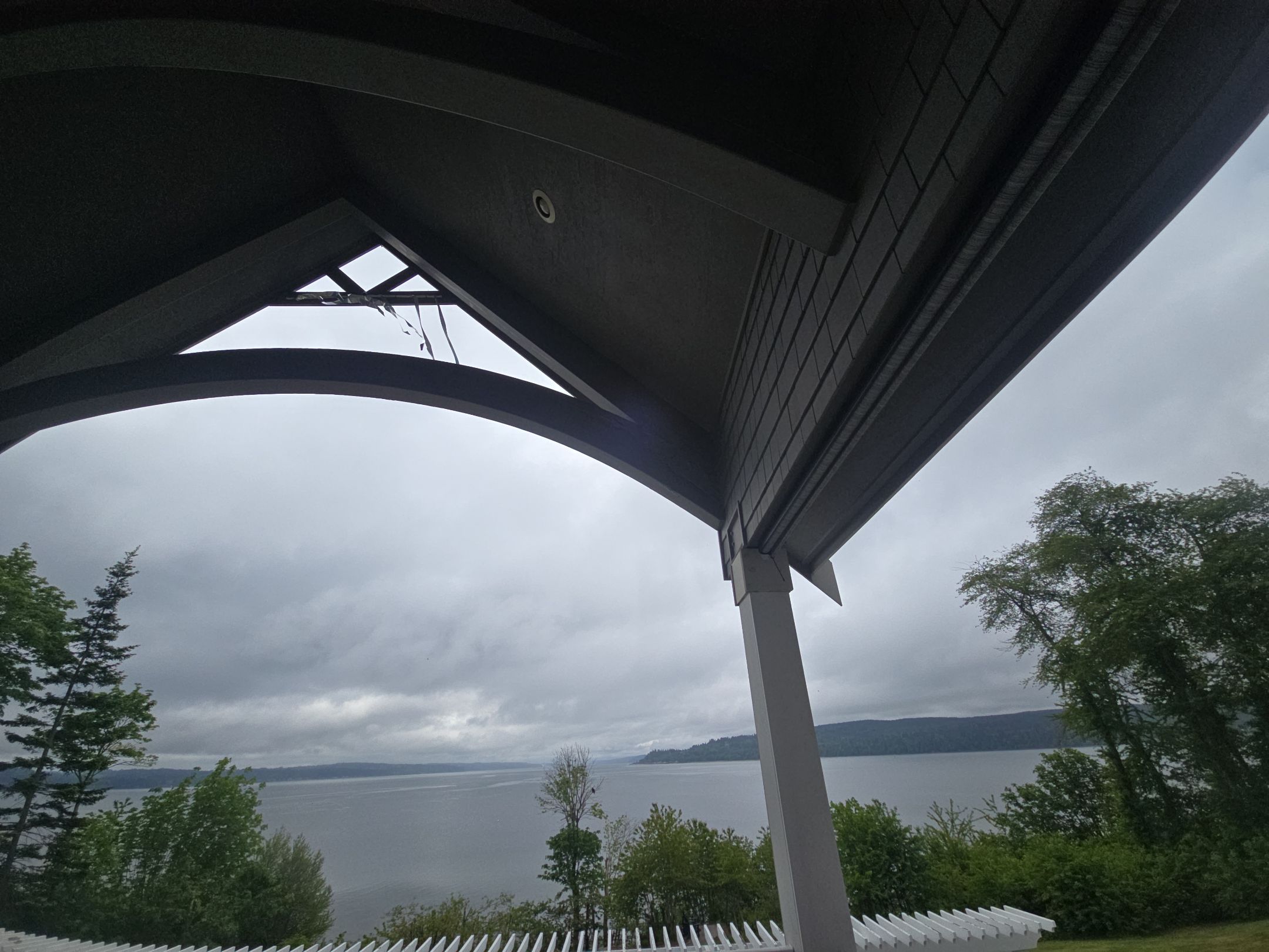 Rotten Glulam Beams Nearly Collapsed by RoofSmart