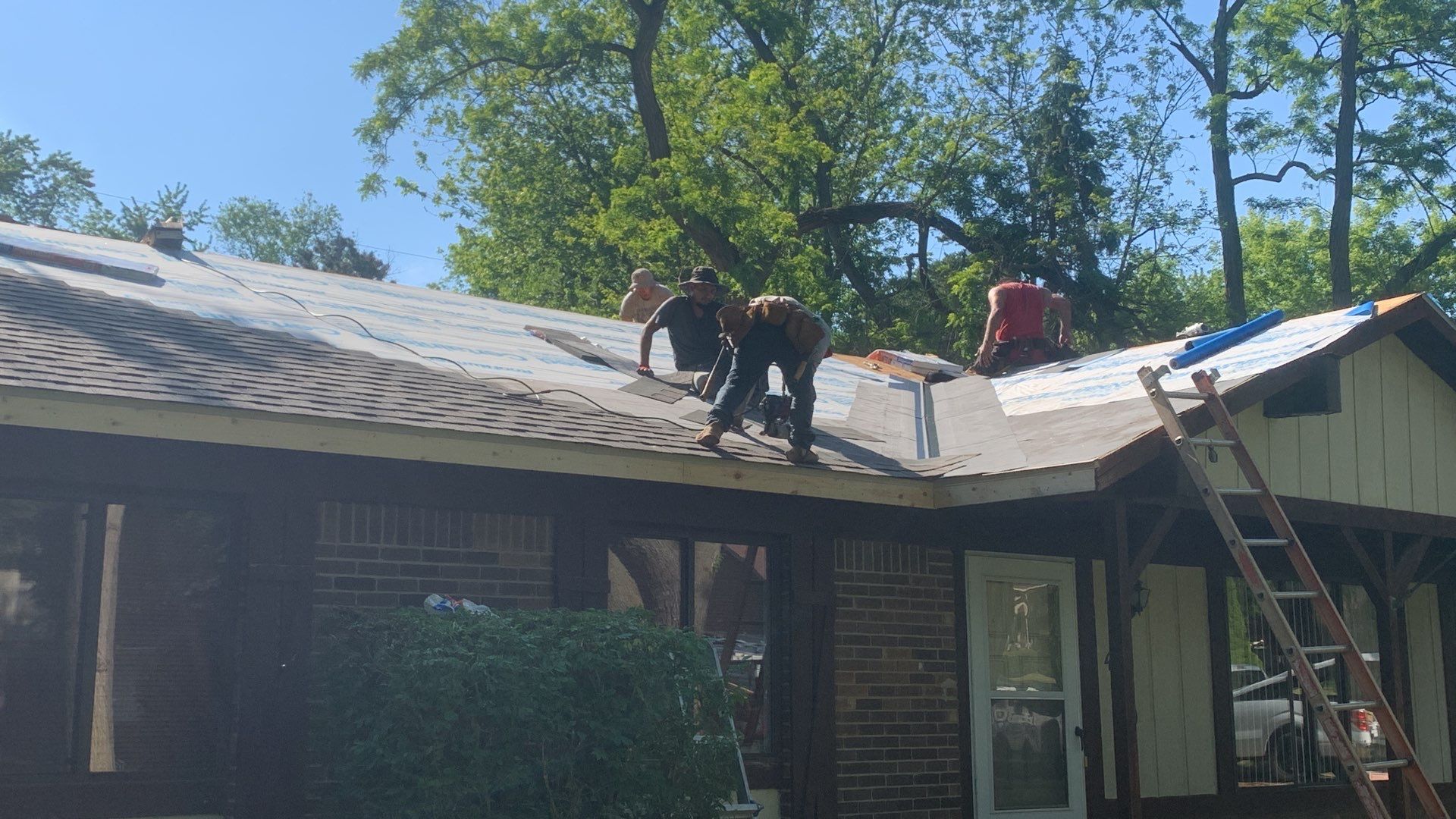 Roof Replacement using CertainTeed Landmark by 180 Contractors