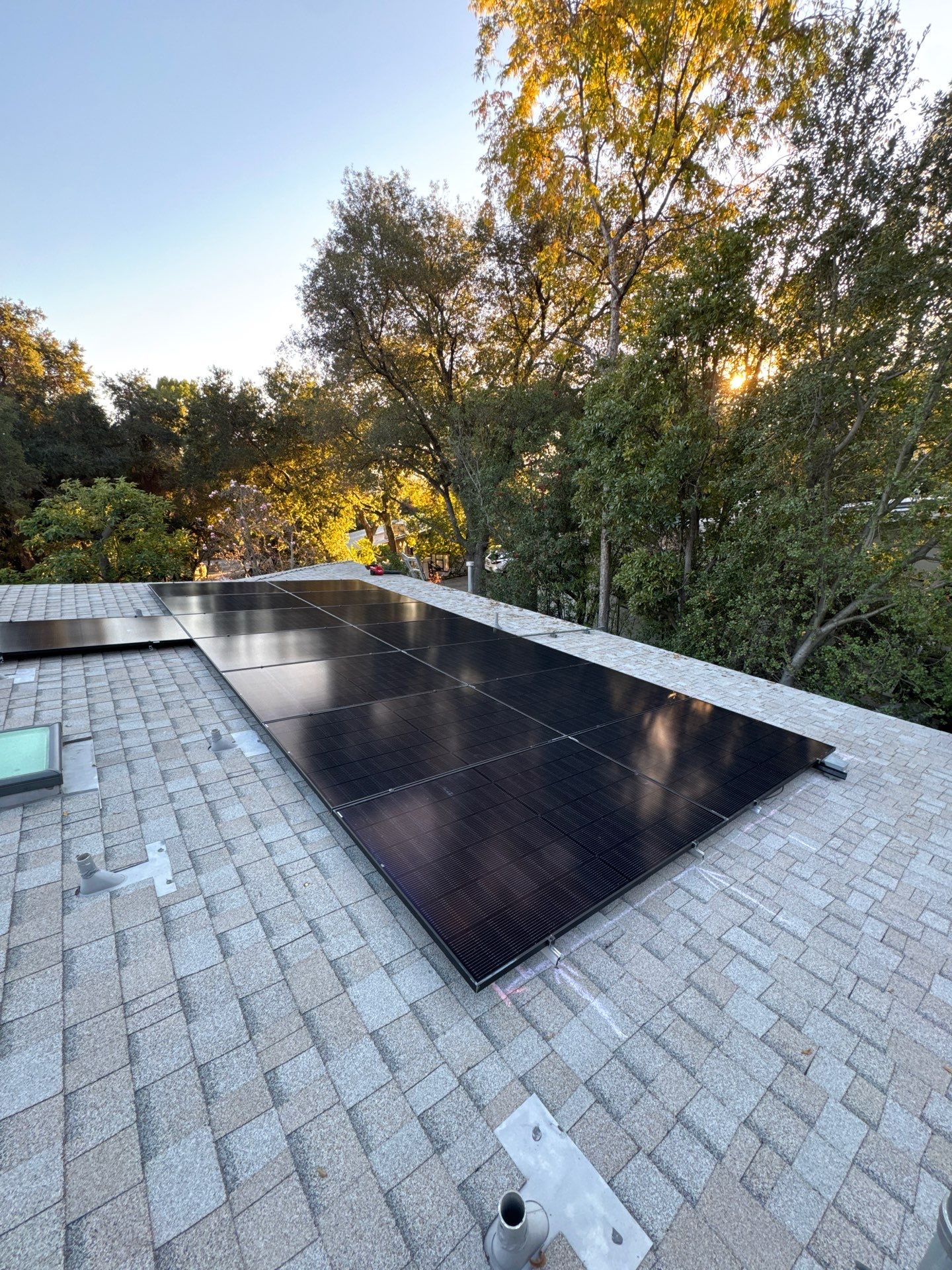 26-Panel Solar Array and Tesla Powerwall Installation in Pasadena by AWS Solar