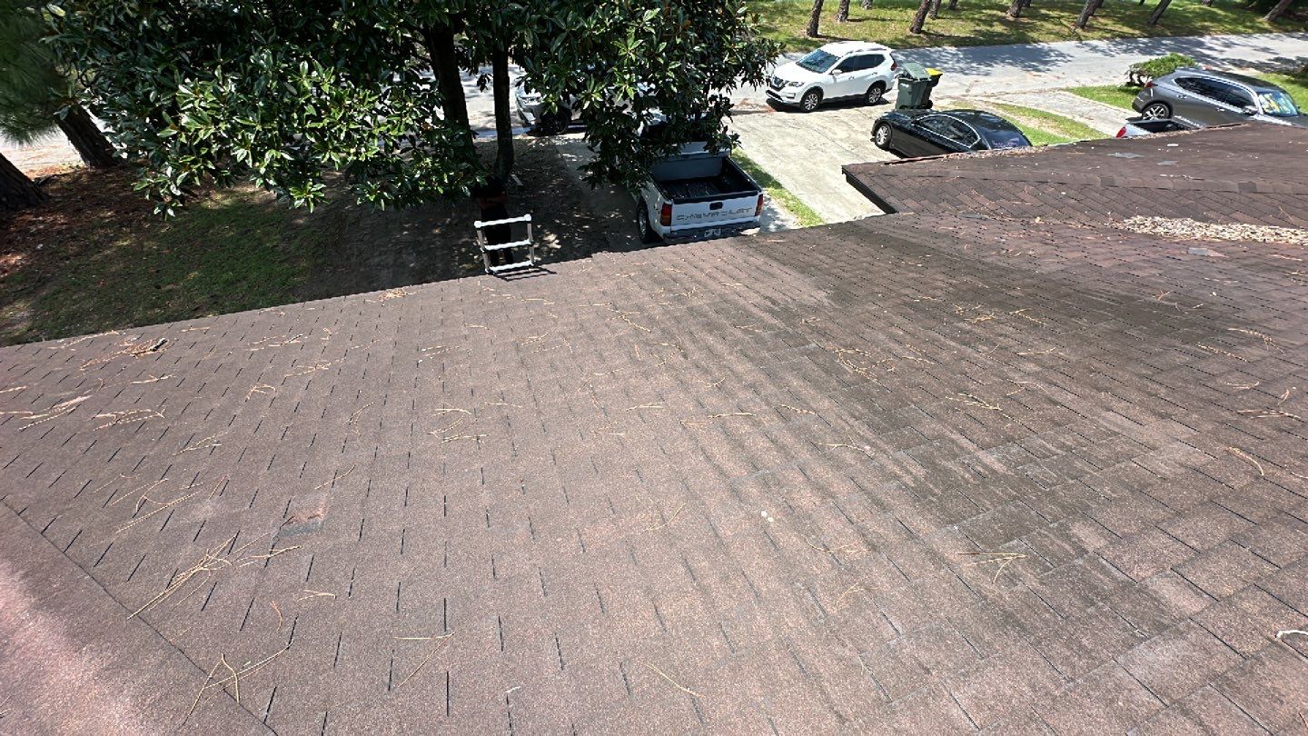 Residential Roofing Installation using Owens Corning Oakridge Estate Grey by Talya Roofing