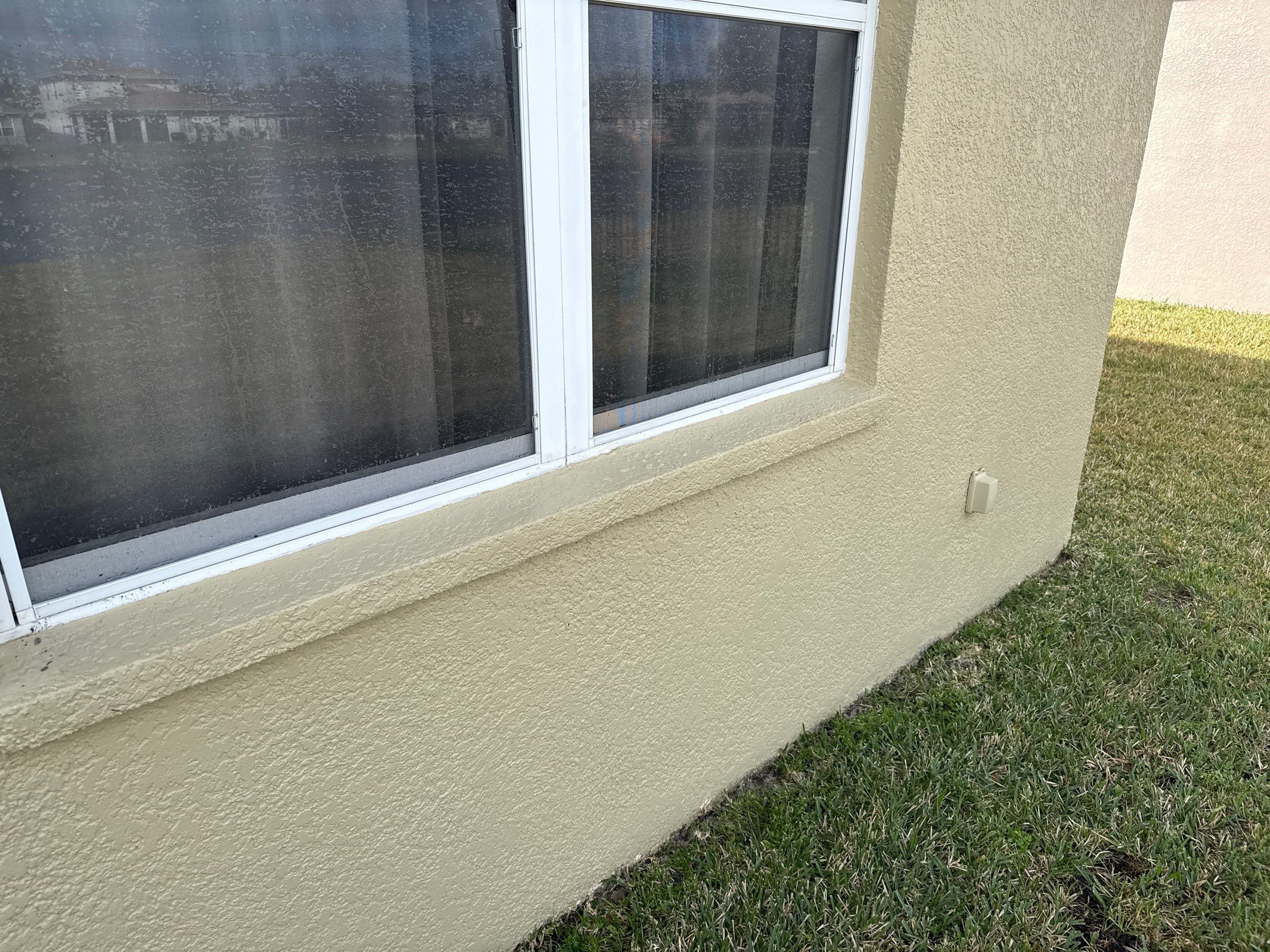 House Wash Removing Heavy Algae Buildup | River Plantation, Parrish FL by Sunshine AquaWash