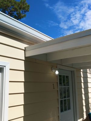 Seamless Gutters for a Luxury Finish in Fort Myers FL