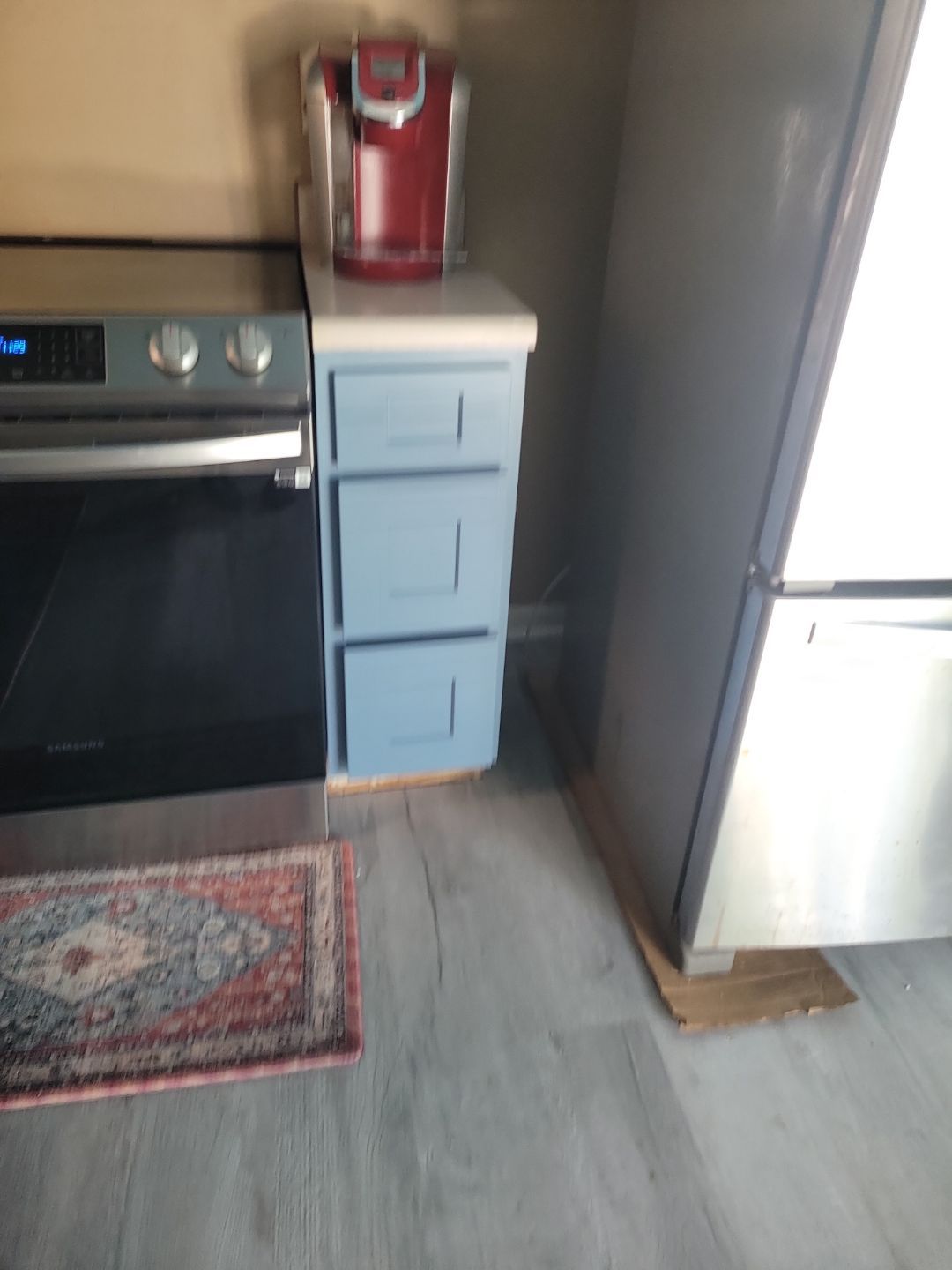 Holly Springs Kitchen Remodel – Two-Tone Shaker Cabinets & Open-Concept Design by Elite Remodeling and Design LLC