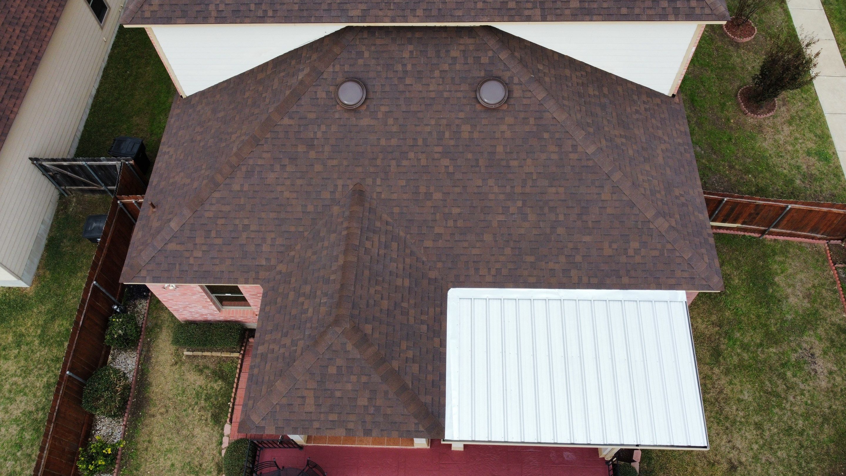 Residential Roofing Installation using Owens Corning Oakridge by Kstylez Roofing & Construction