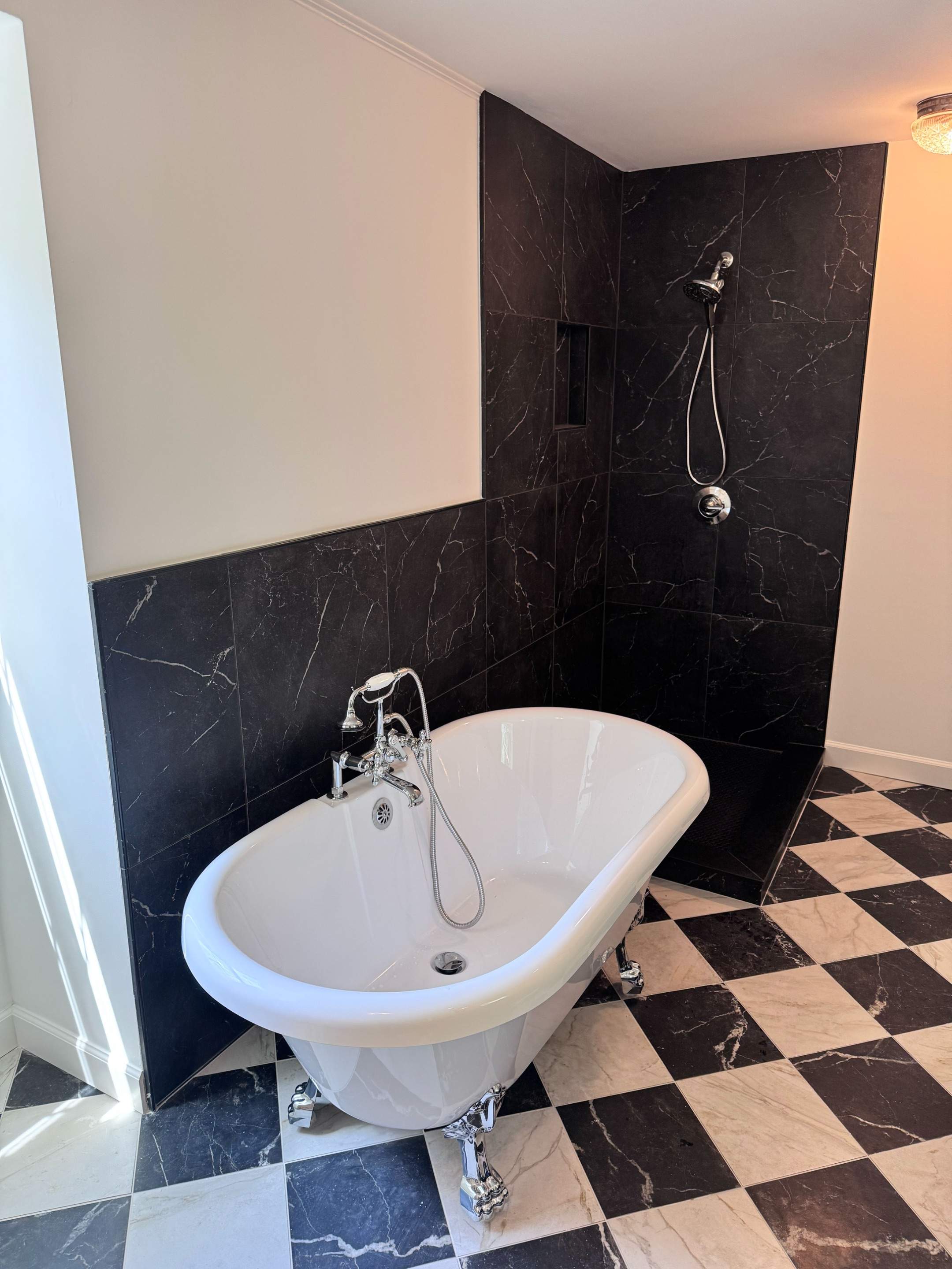 Master bathroom renovation by Prudencio