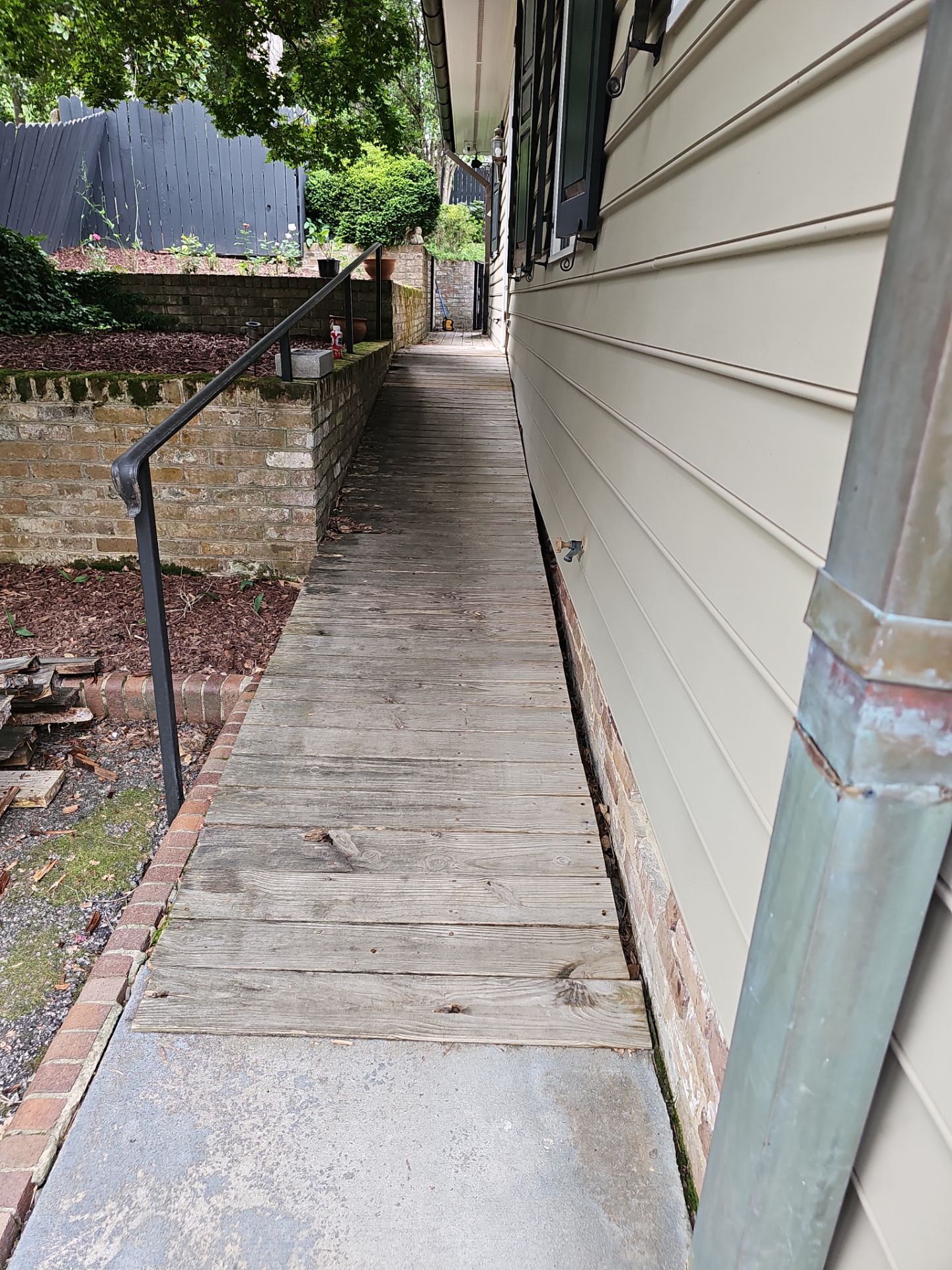 Custom Curved Deck Build – Residential by Billy Weatherspoon Contractor