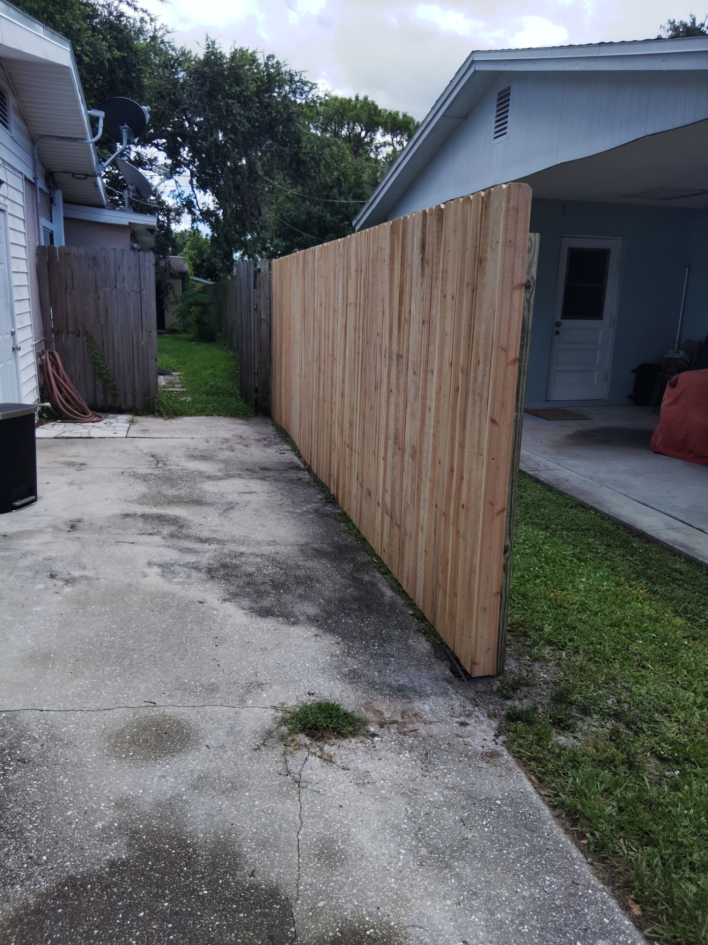 2233 Amanda Dr  by H&Y Fence