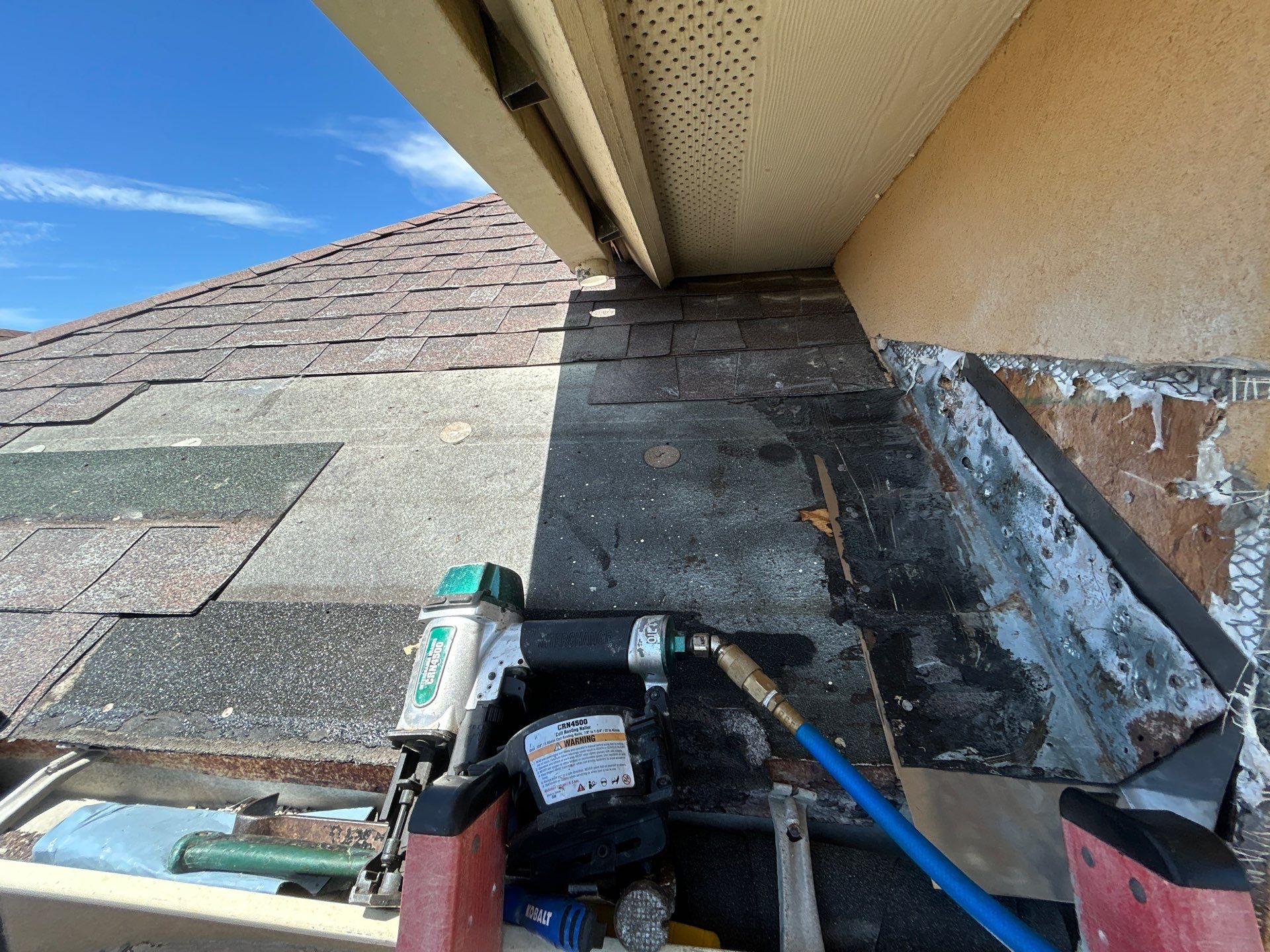 Stucco Problems in Paradise  by Bayfront Roofing and Construction