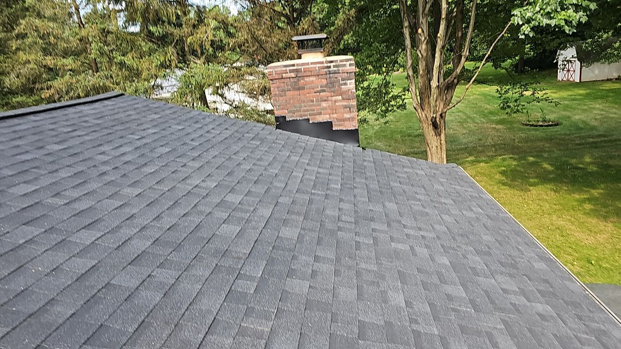 OWENS CORNING COLOR: Onyx Black by Eagle Eye Roofing