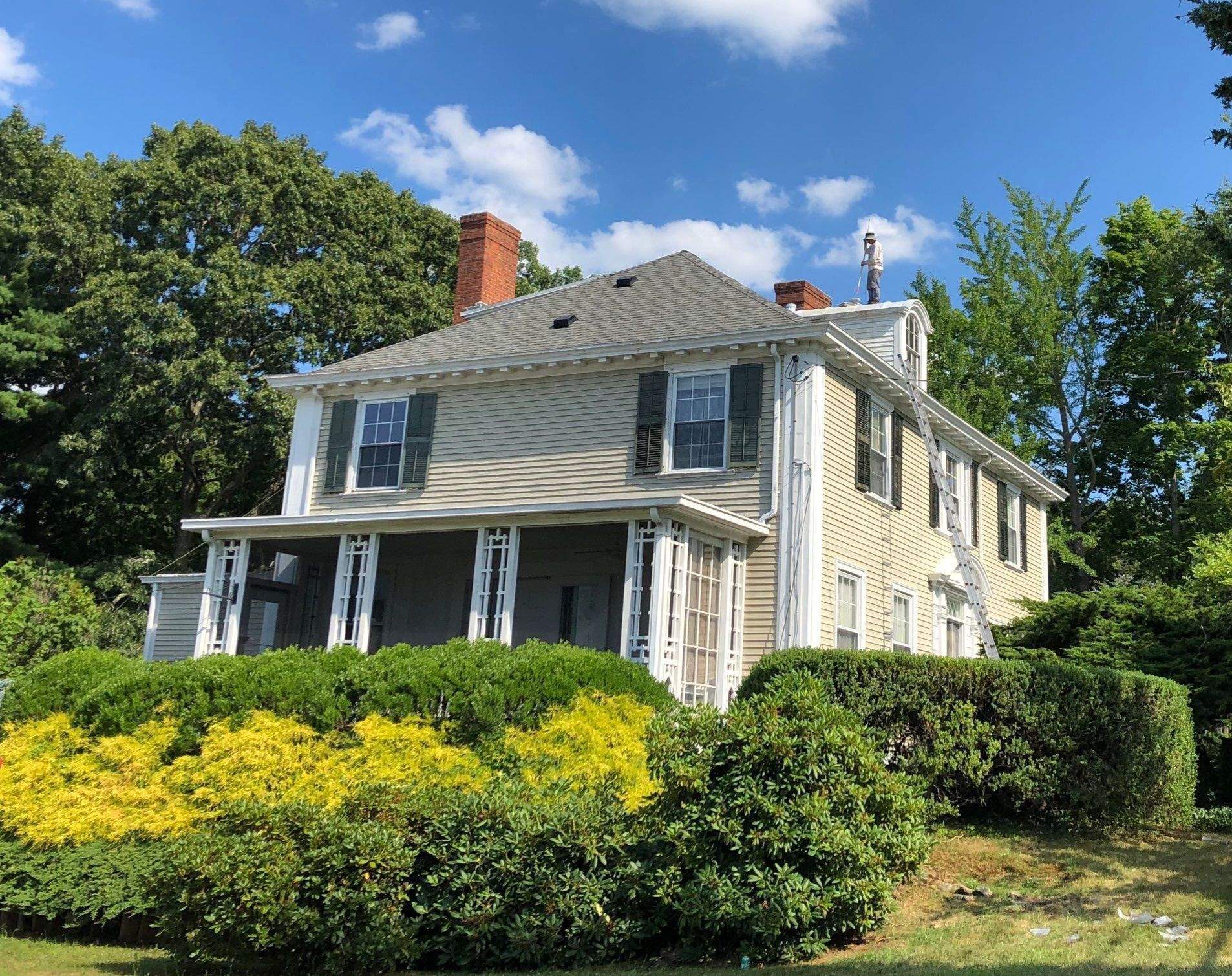 Georgetown Gray Roofs by Pinnacle Roofing & Skylights