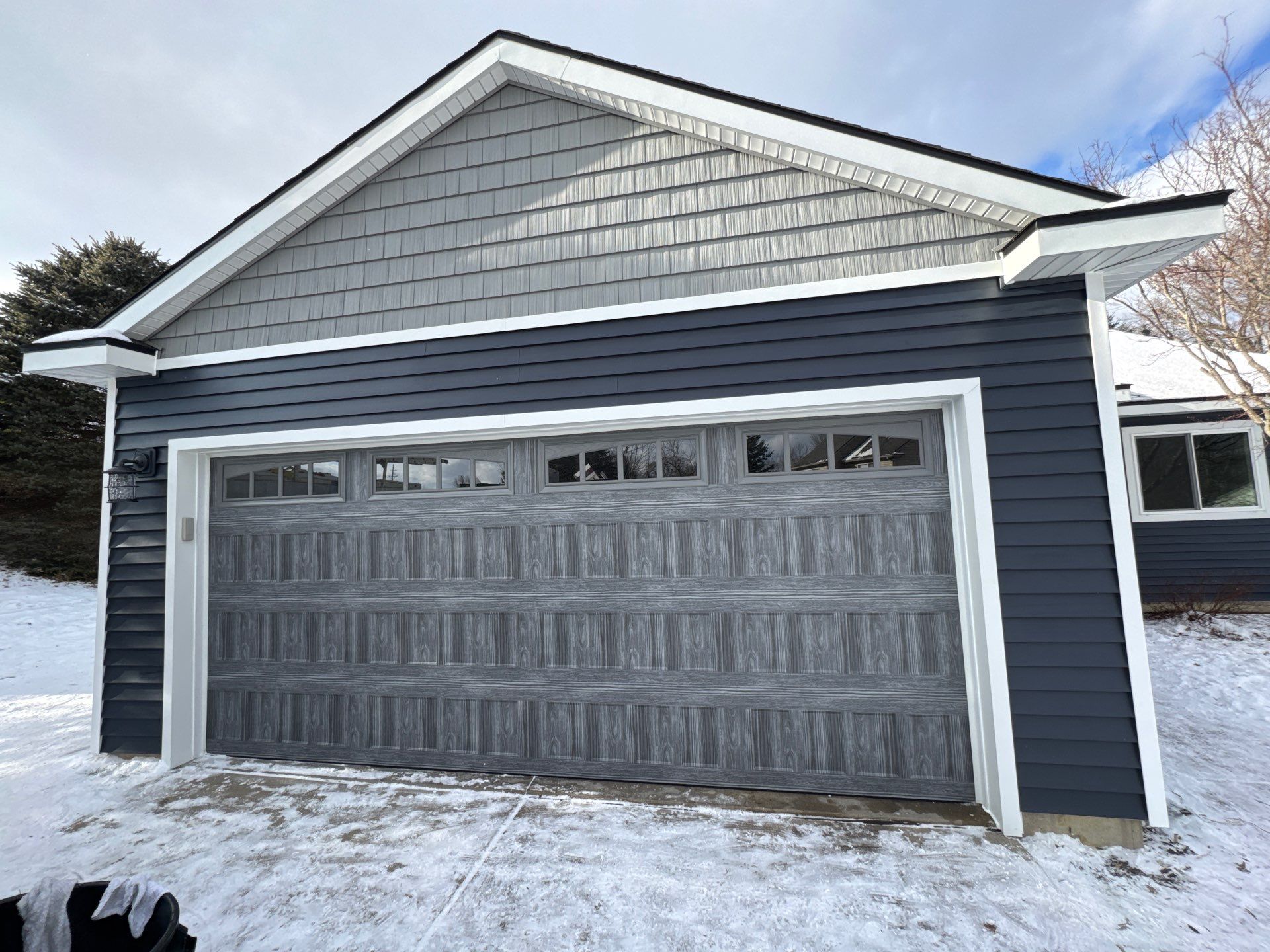 Siding Replacement using Alside Charter Oak D4.5" Riveria Dusk by 180 Contractors