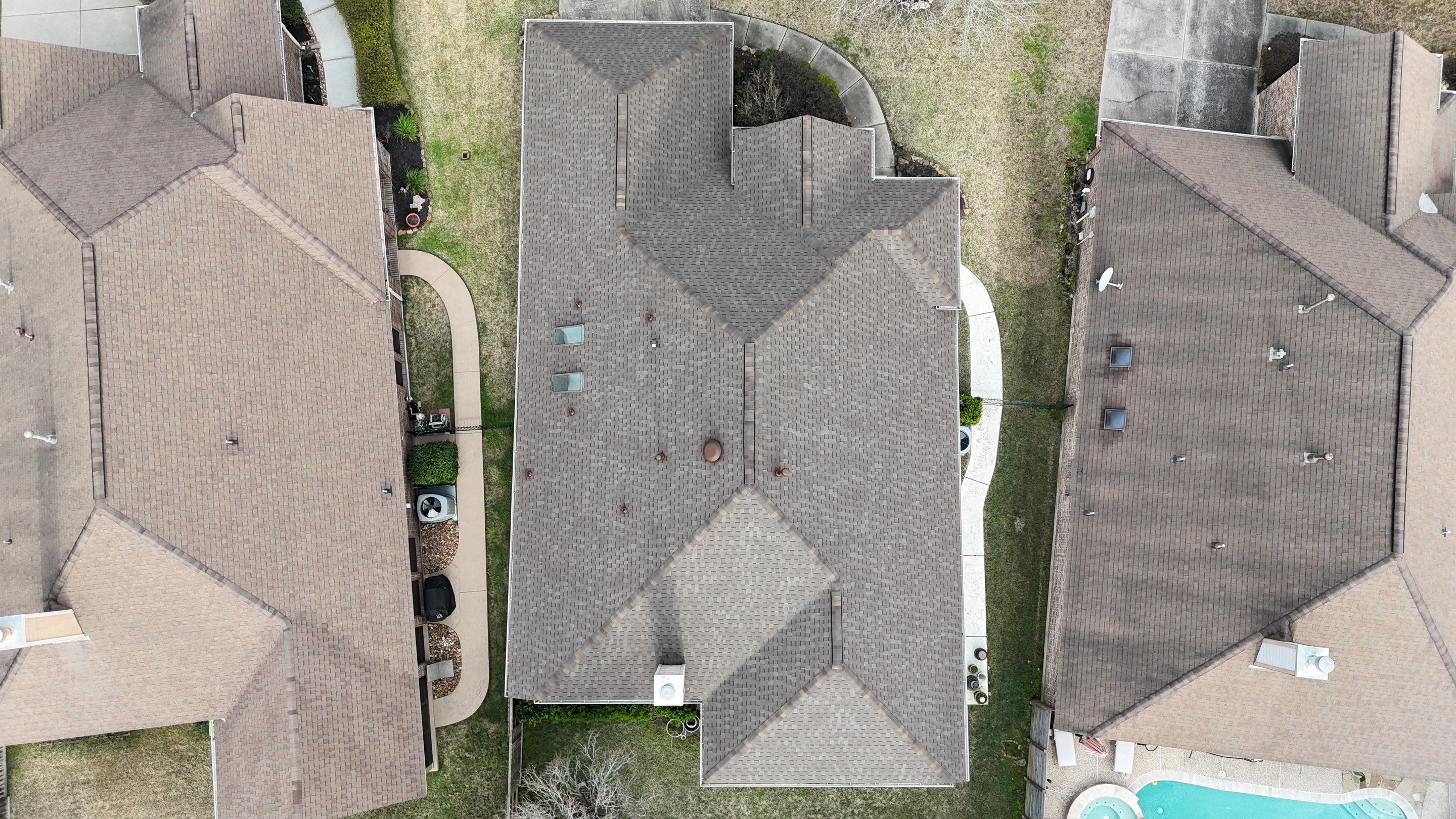 Kingwood Roof Installation using Atlas Pinnacle Pristine by Modern BYLT Roofing & Construction
