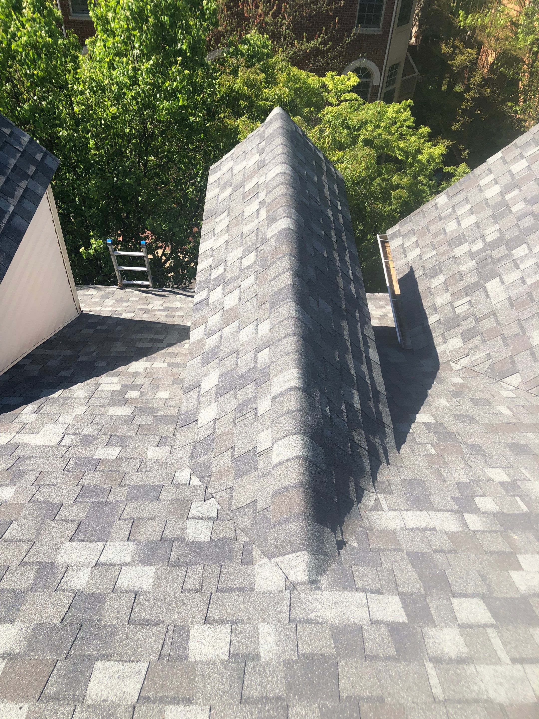 Alexandria: CertainTeed Landmark Pro Designer Shingles in Max Def Georgetown Gray by RM Banning, Inc.