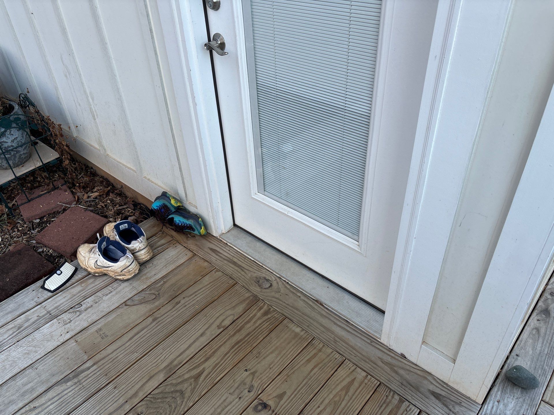 Weathered Deck using Wood Sealant by DuraSeal