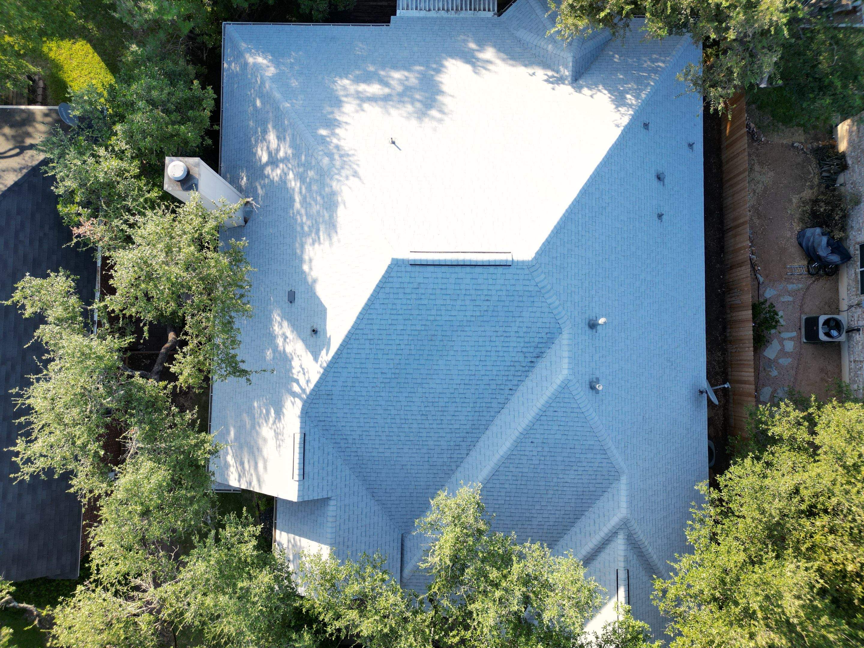 Shasta White - Owens Corning TruDefinition Duration by RoofsOnly.com