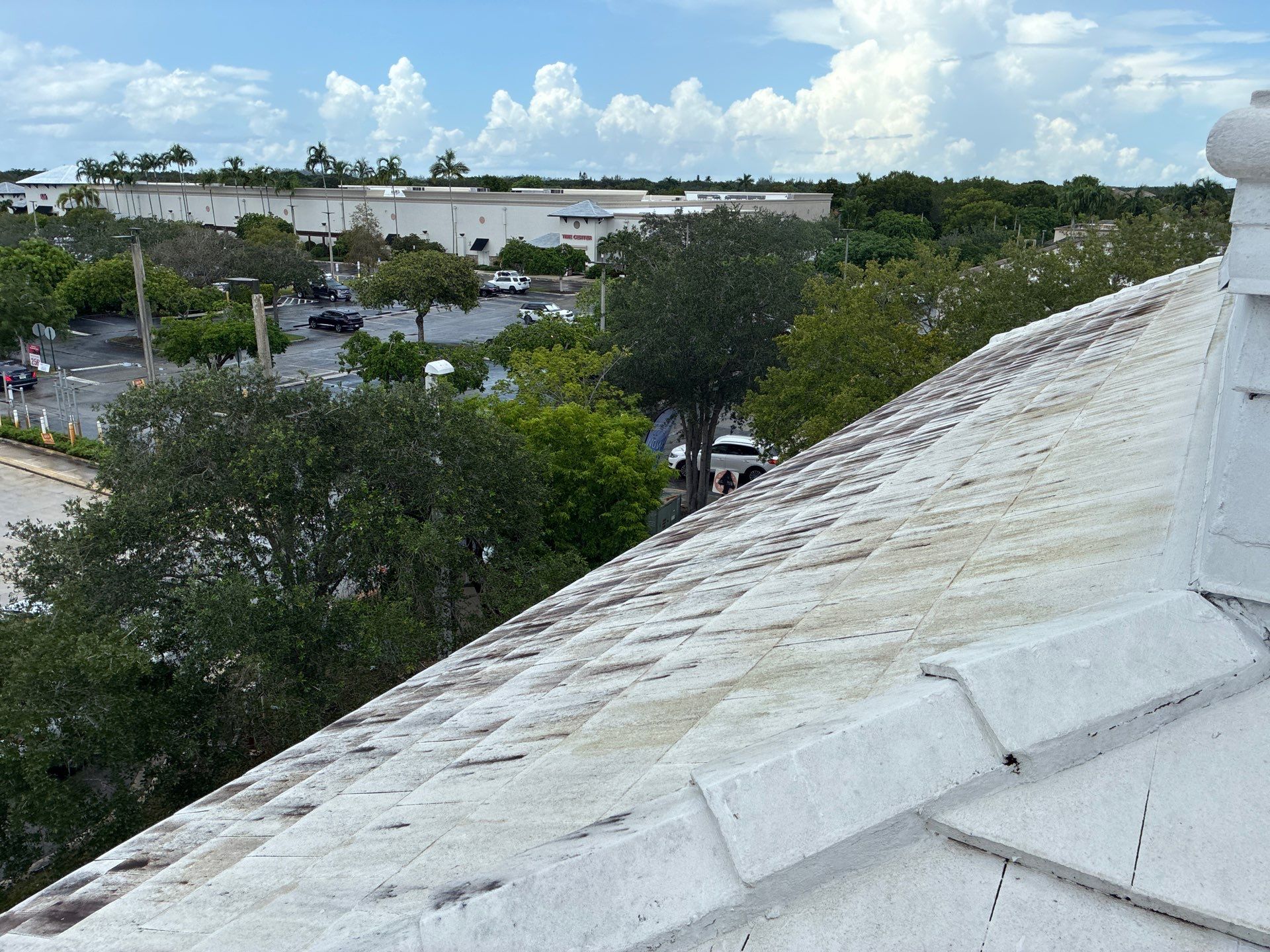 Pressure Washing Commercial Parkland by BKB Pressure Cleaning LLC